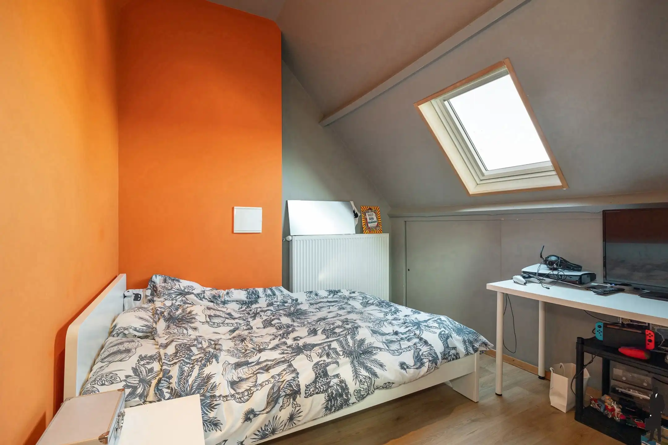 Instapklare, gerenoveerde gezinswoning met ruime tuin foto 16