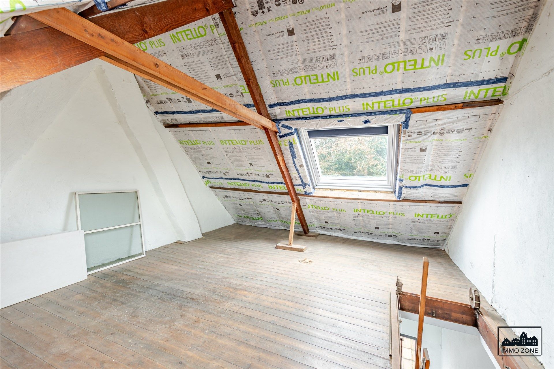 Charmante rijwoning met potentieel in hartje Hamme  foto 10