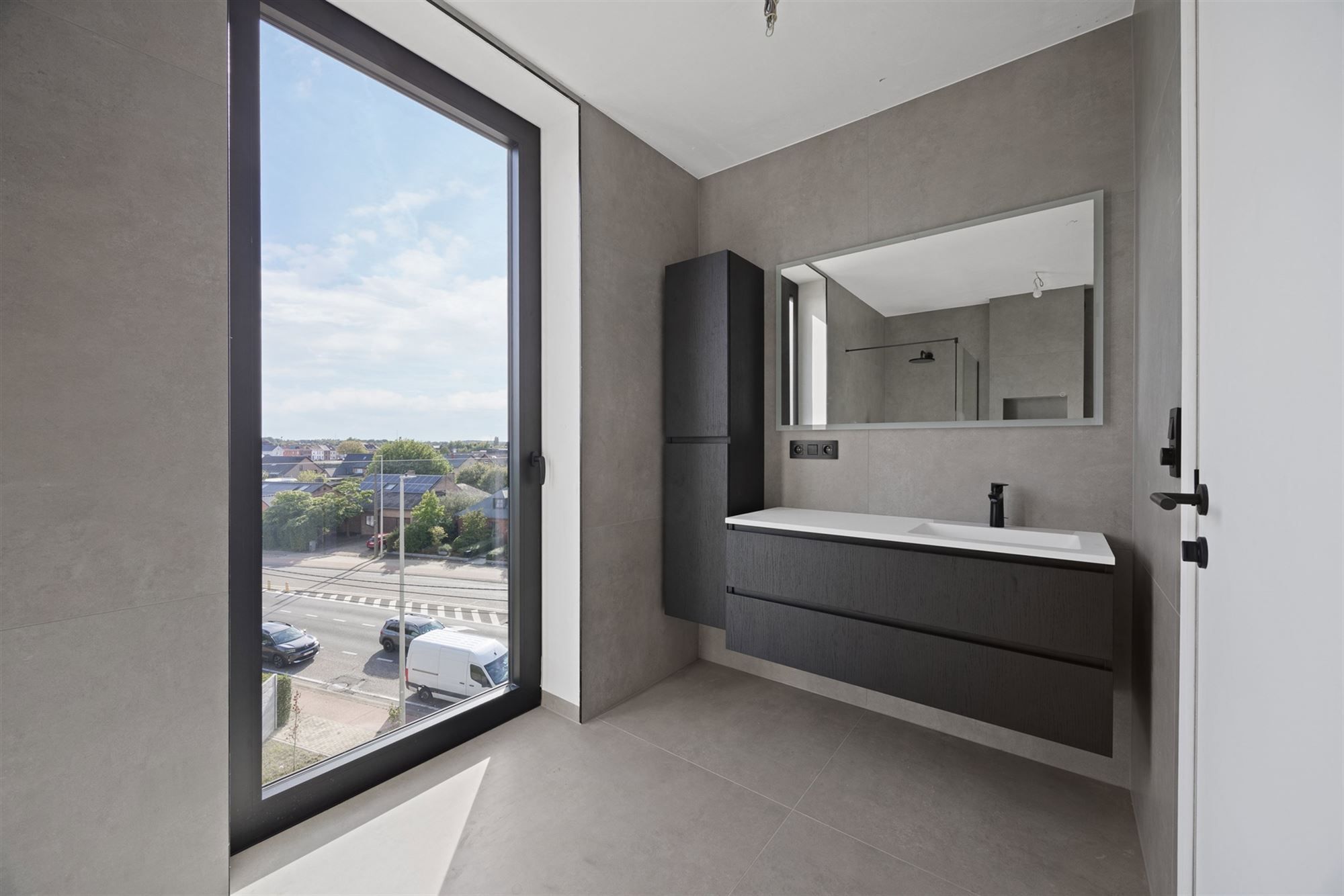 UITZONDERLIJK NIEUWBOUW APPARTEMENT VAN 126M² MET 2 SLAAPKAMERS EN 3 TERRASSEN VAN MAAR LIEFST 68M² MET MOGELIJKHEID TOT AANKOOP 6% BTW! foto 11