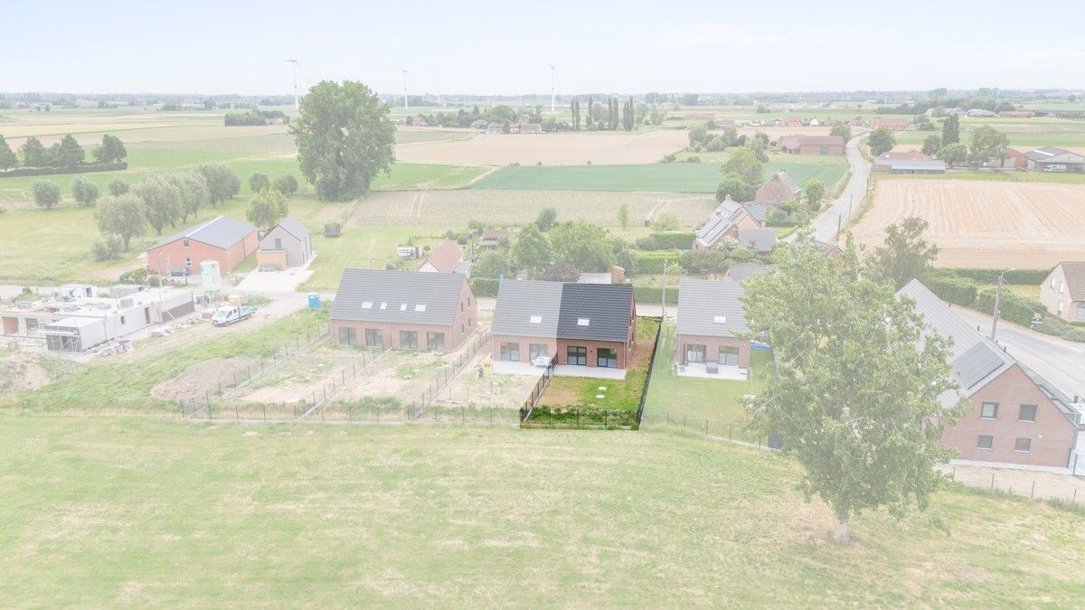 2 nouvelles maisons jumelées à Saint-Léger dans un endroit très calme! foto 3