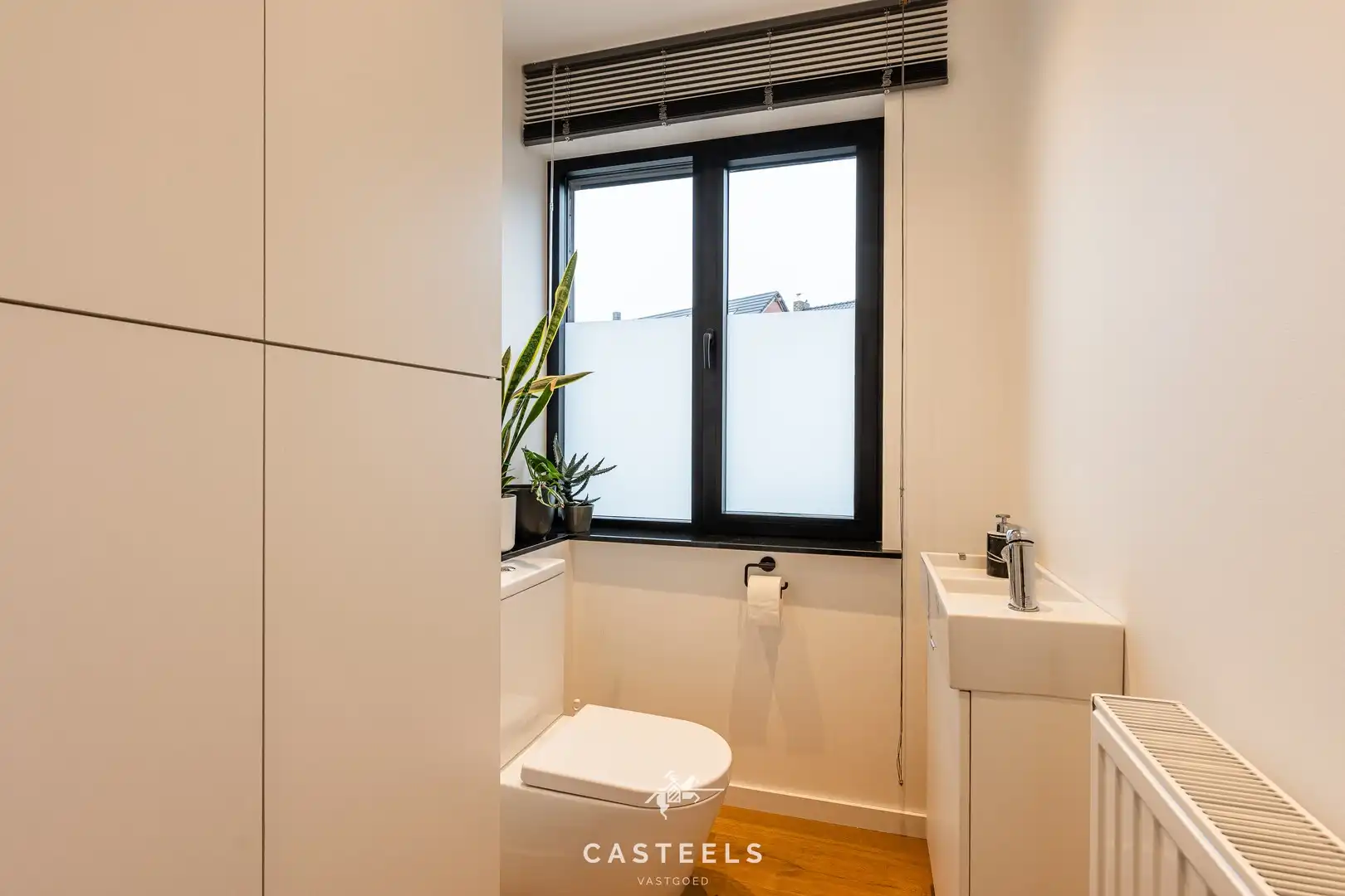 Recent gerenoveerde woning met garage in Gentbrugge foto 16