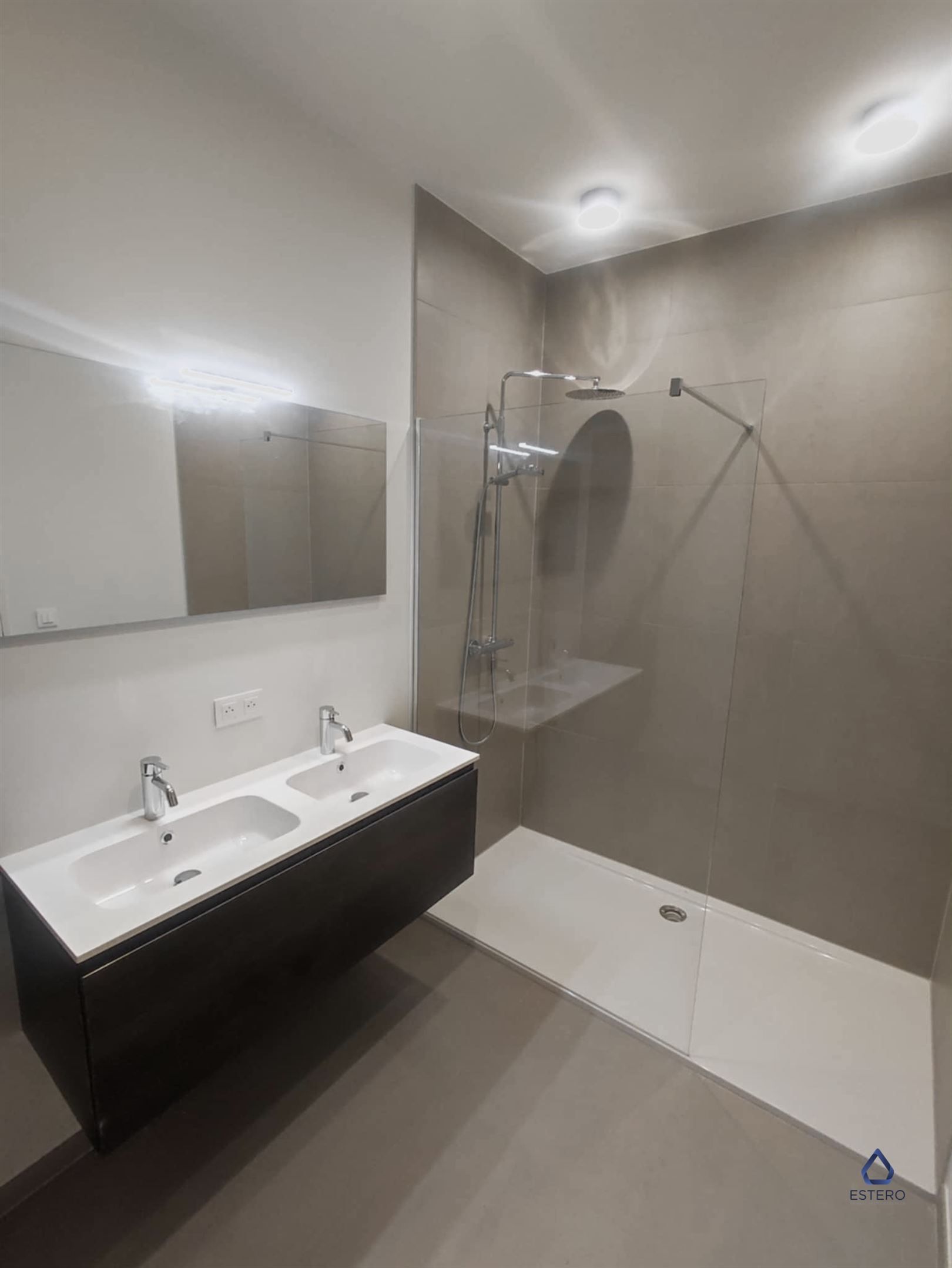 Energiezuinige nieuwbouwappartement met staanplaats en gemeenschappelijk zwembad foto 5