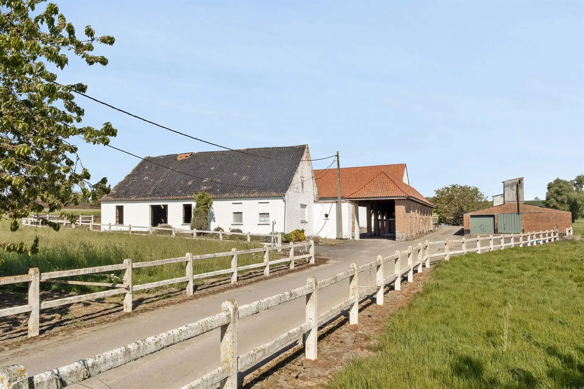 Authentieke vierkantshoeve op 8.064 m², ENORM VEEL POTENTIEEL! foto 10