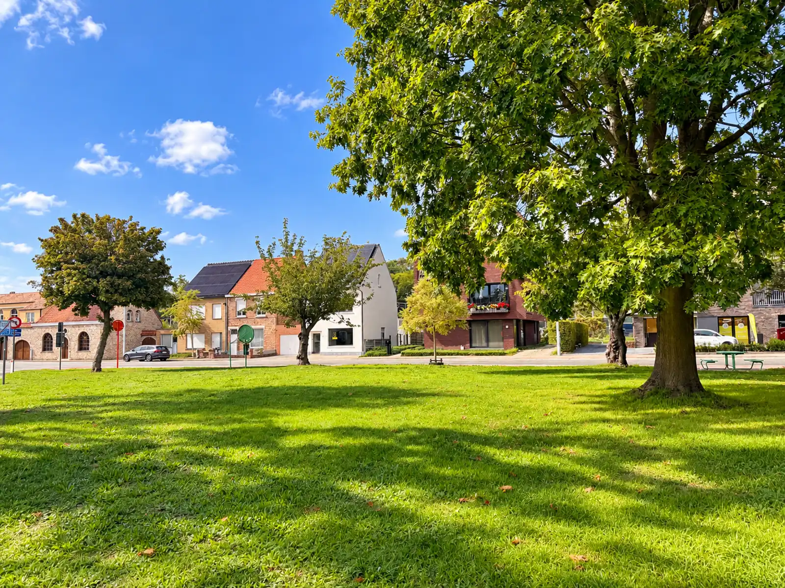 Gerenoveerde woning met 4/5 slaapkamers en tuin foto 21