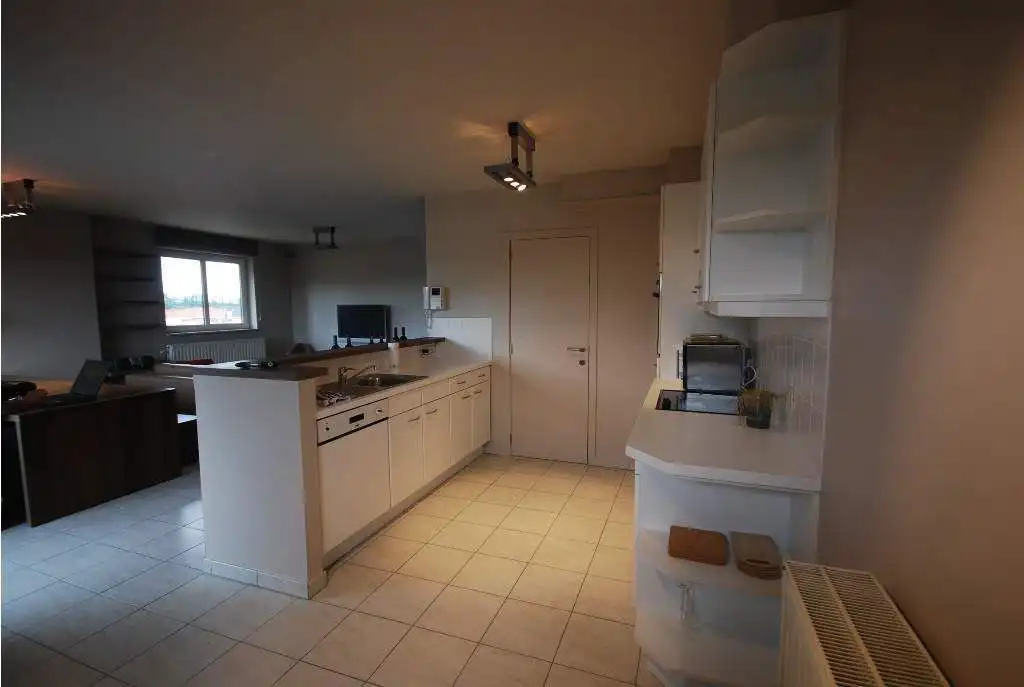 RUIM APPARTEMENT IN CENTRUM ROESELARE  foto 4