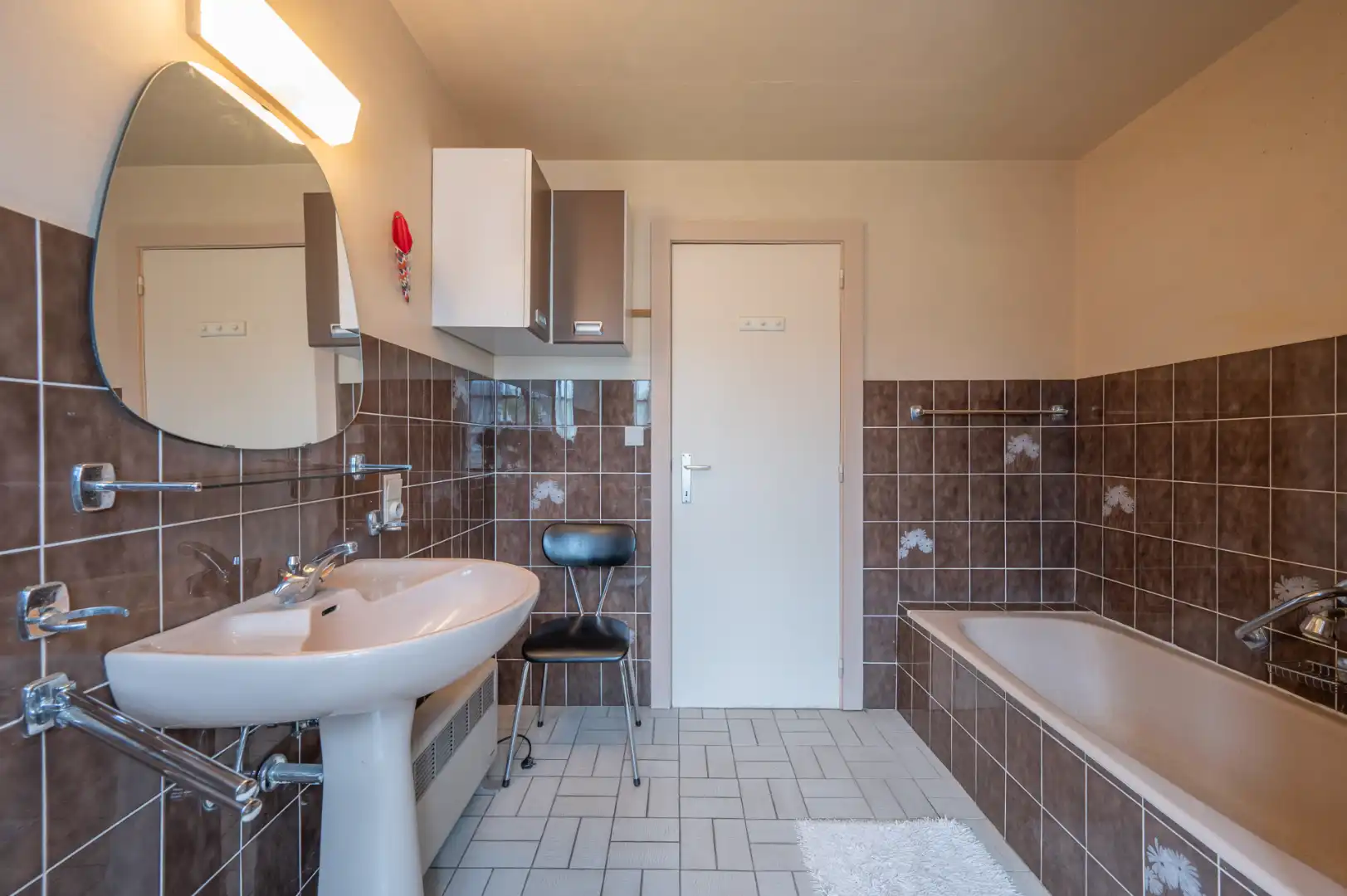 Ruime gezinswoning met 5 slaapkamers op rustige ligging in Sint-Andries foto 13