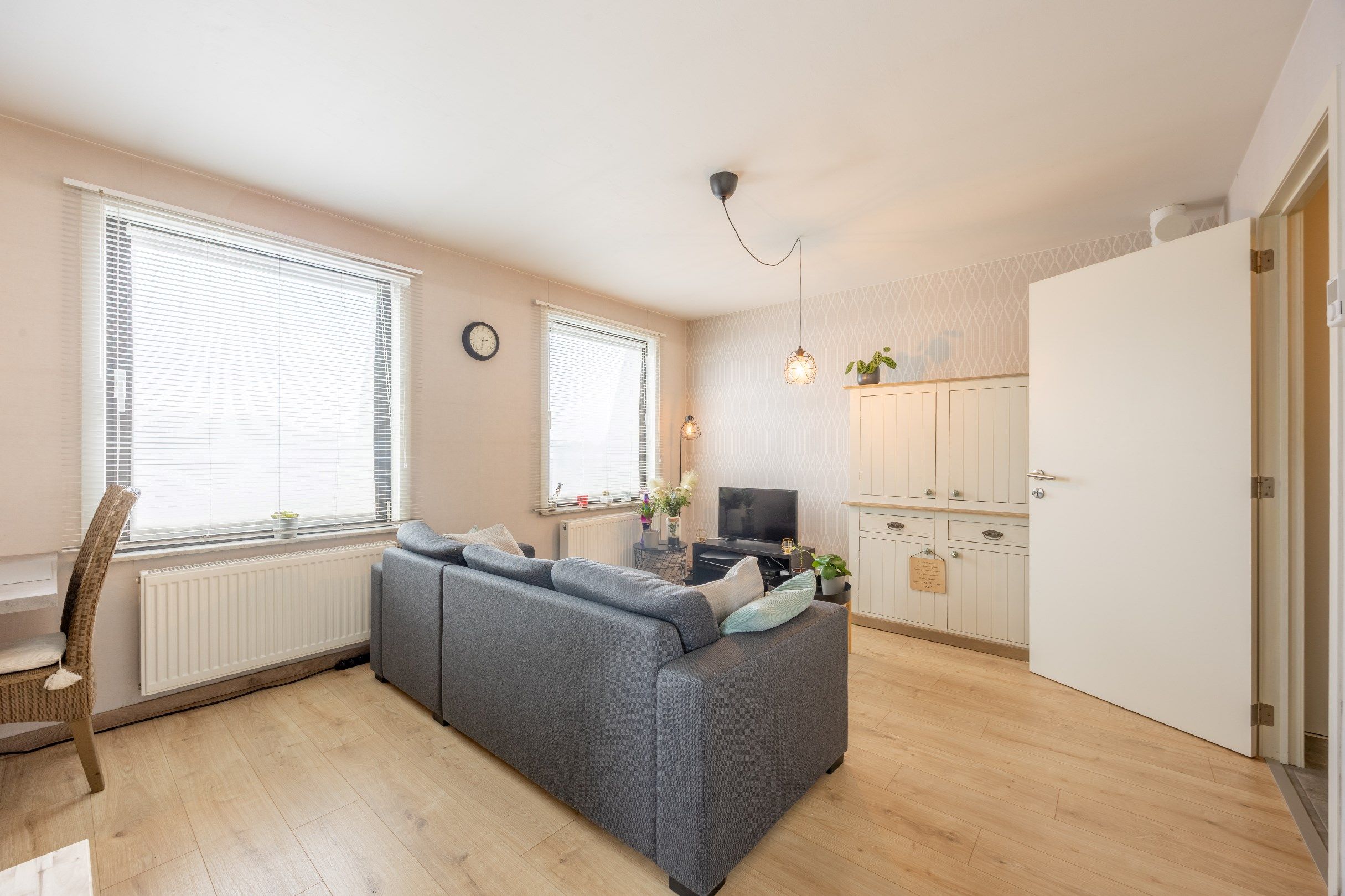 Lichtrijk & gerenoveerd appartement foto 6