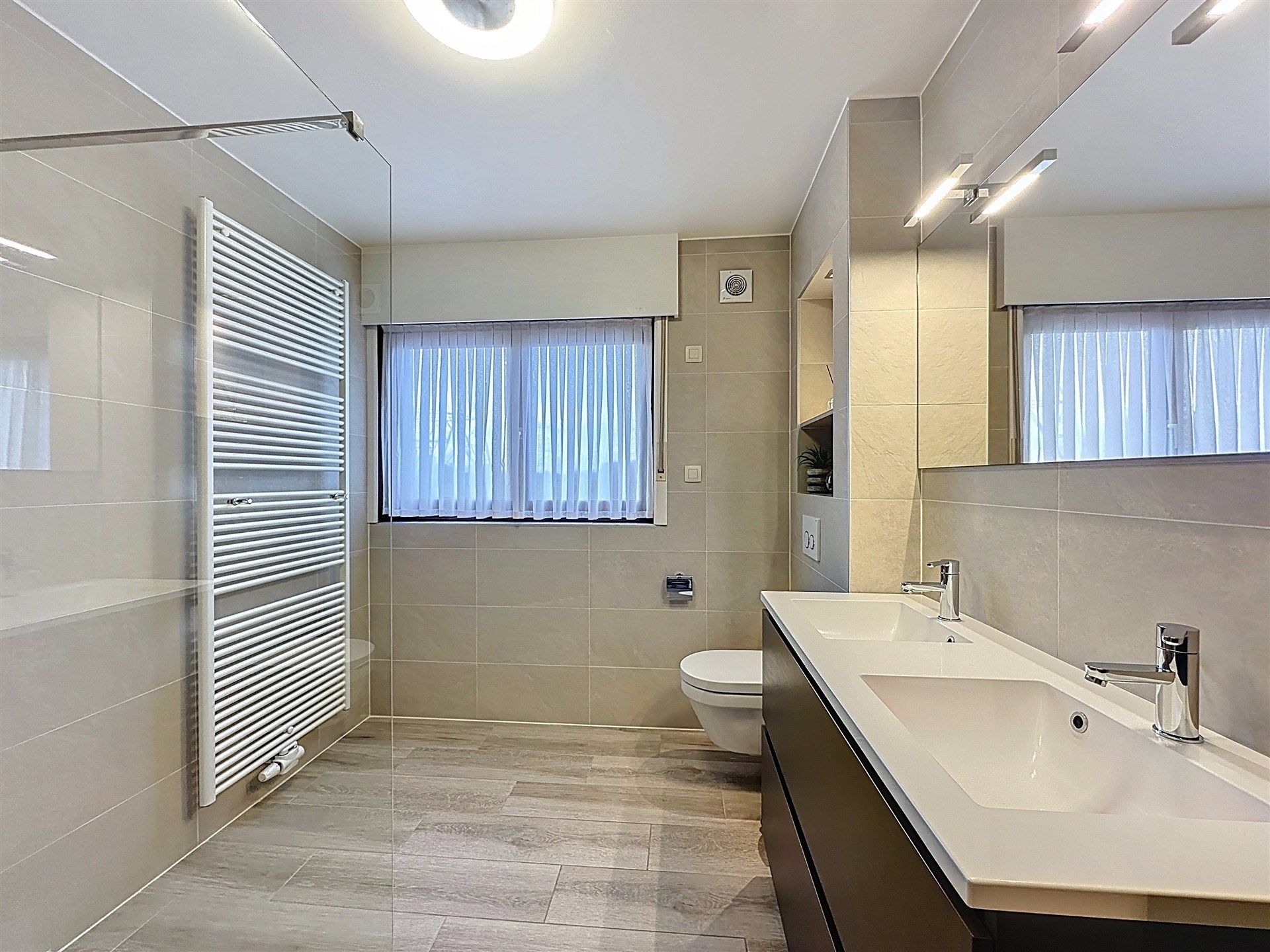 Prachtige woning met 4 slaapkamers in Bazel op perceel van 560m² foto 10