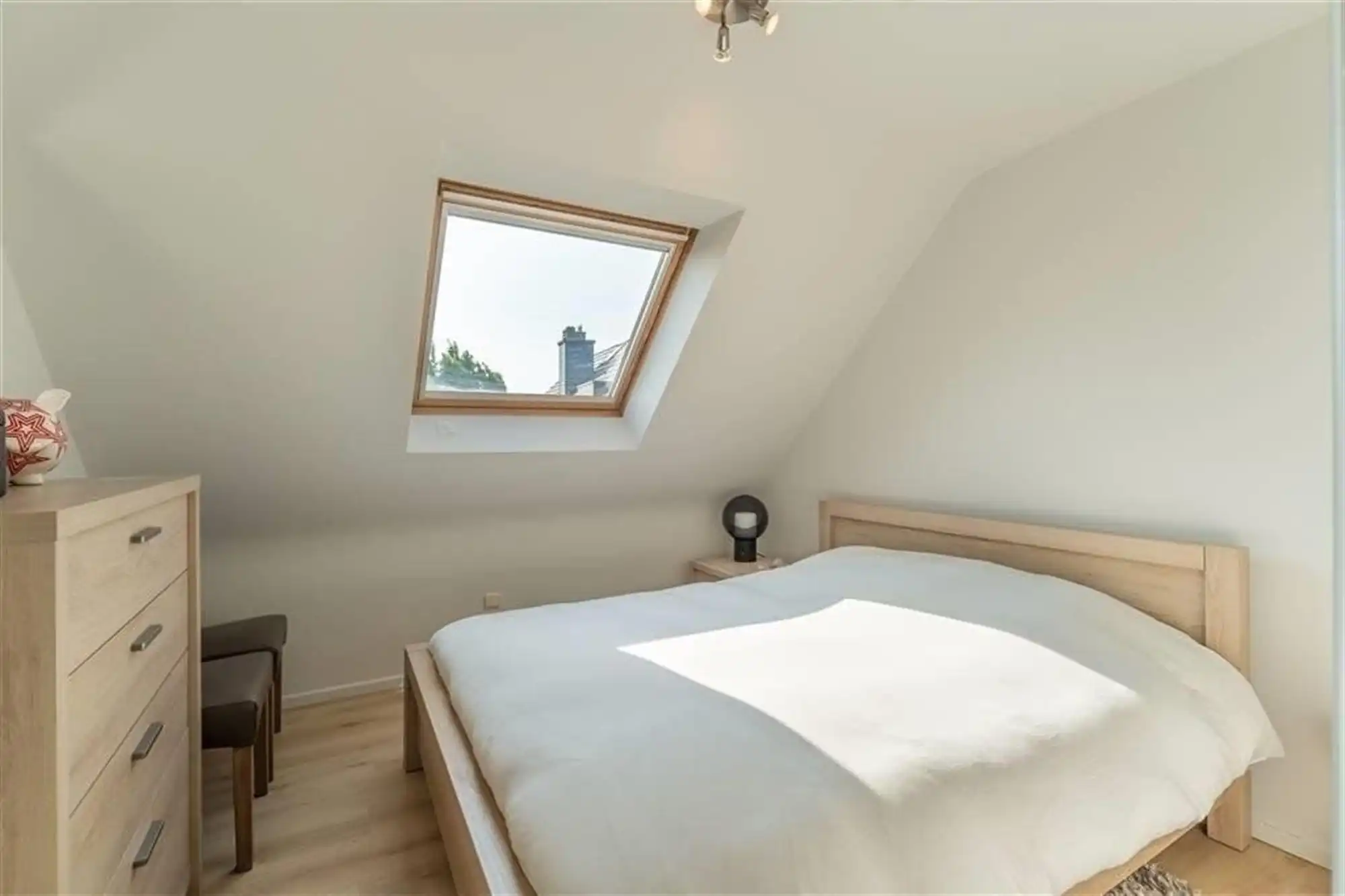 Zeer ruim appartement met 3 slaapkamers op toplocatie foto 8