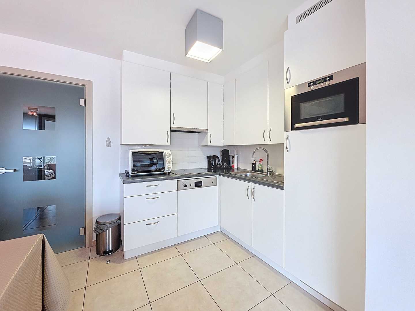Centraal gelegen appartement met zeezicht op toplocatie te Nieuwpoort-Bad foto 5