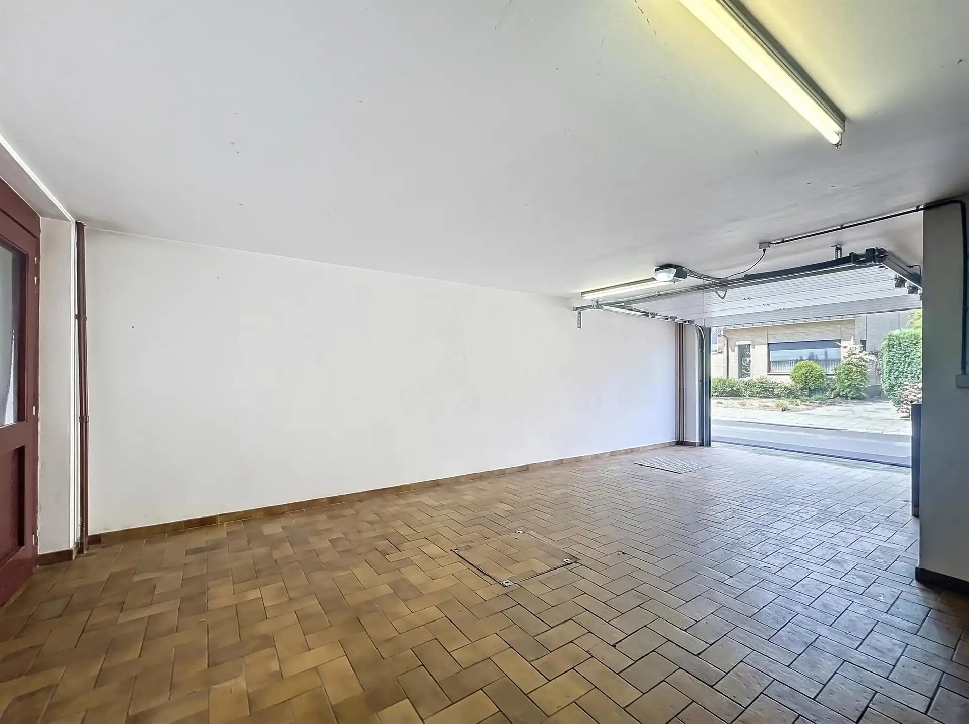instapklare gezinswoning met 3 slaapkamers, garage en ruime tuin op toplocatie foto 14
