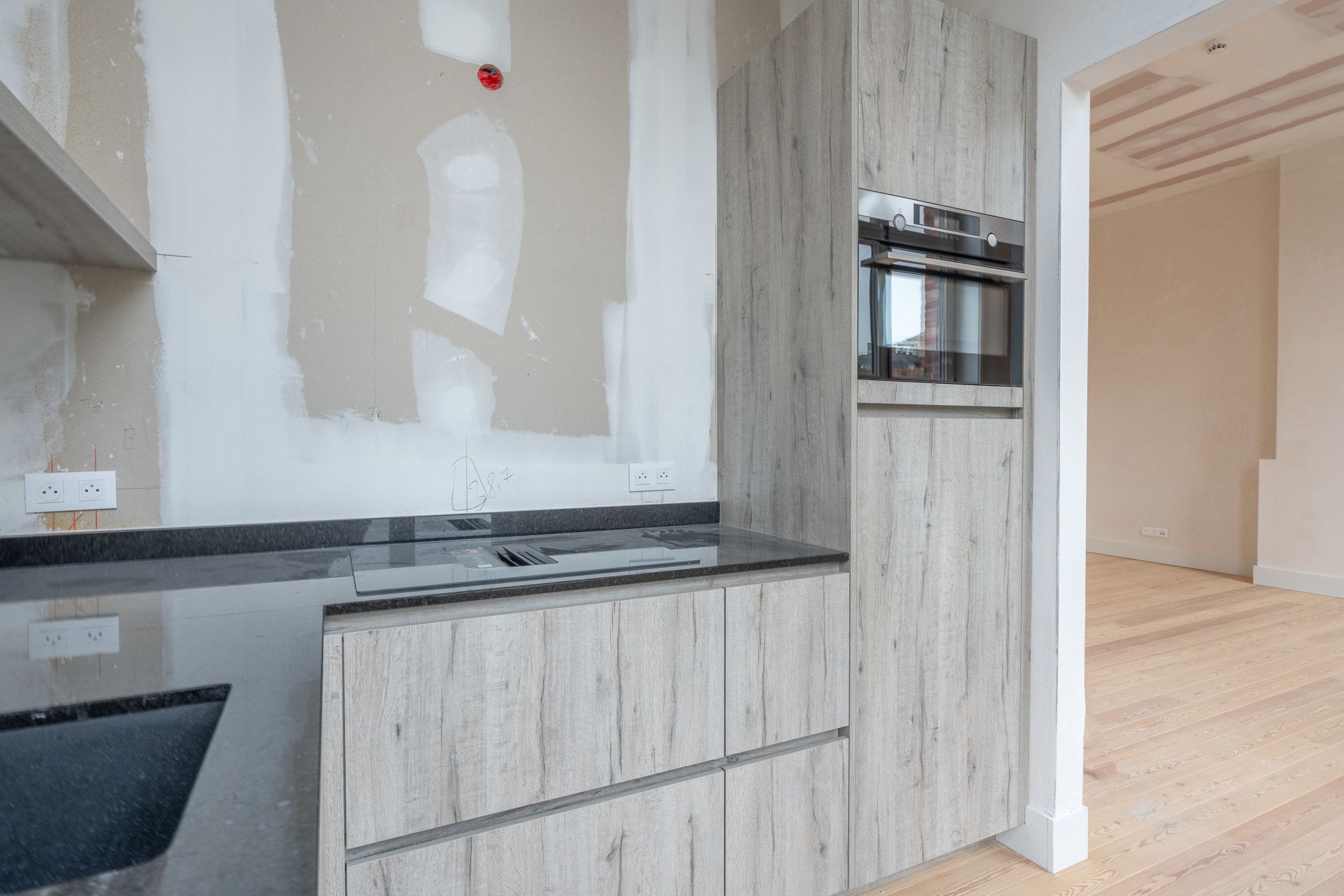 Uniek en stijlvol appartement in een mooi stukje erfgoed foto 12
