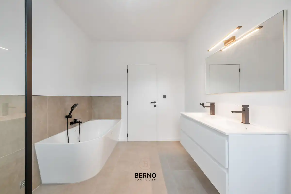 Nieuwbouwwoning met zuidwestgerichte tuin foto 8