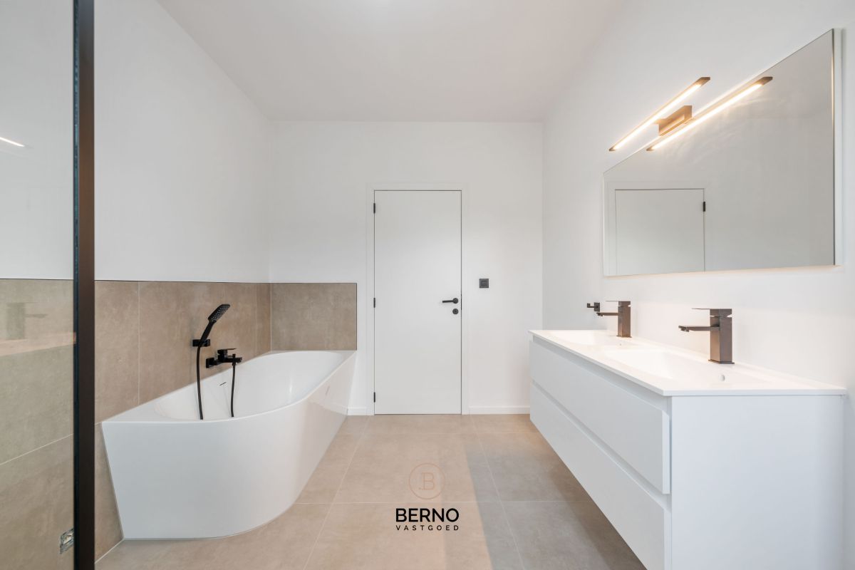 Nieuwbouwwoning met zuidwestgerichte tuin foto 8