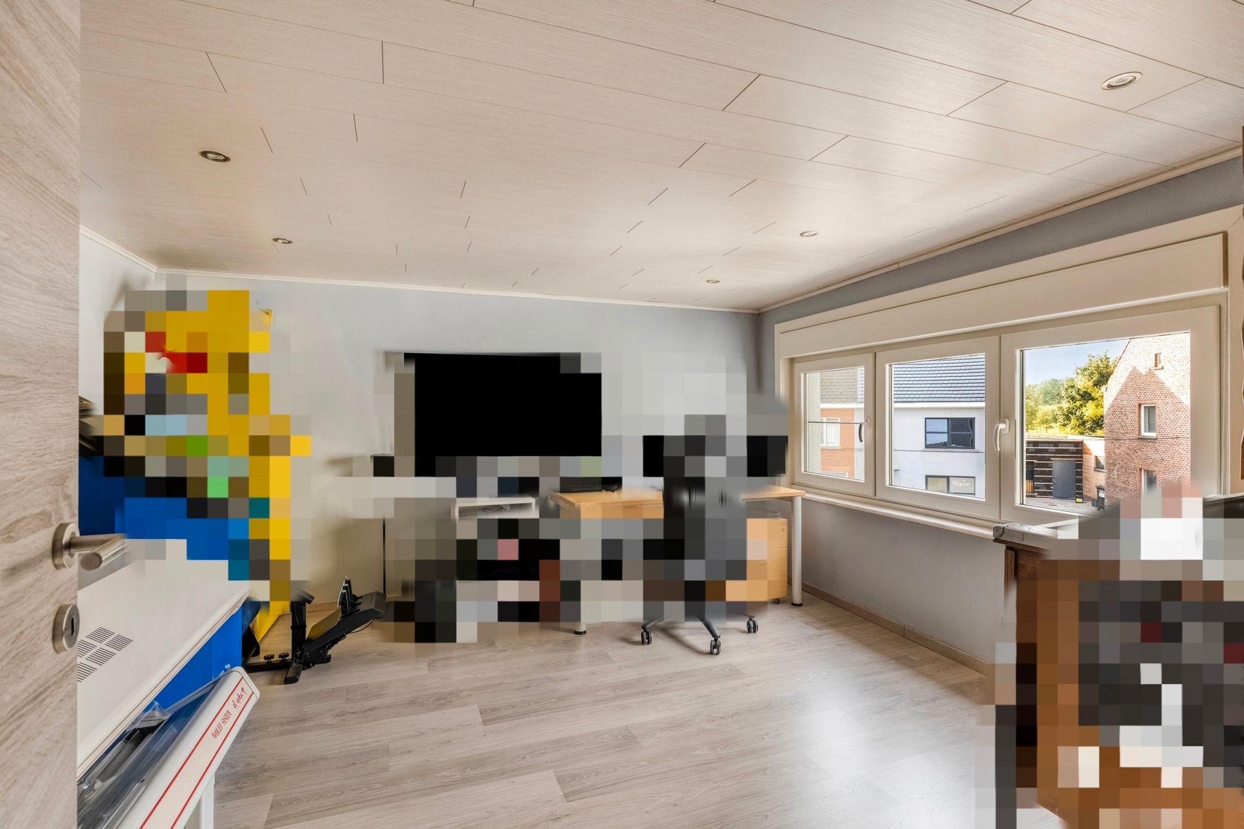 Instapklare woning met 3 slaapkamers, tuin & garage foto 16