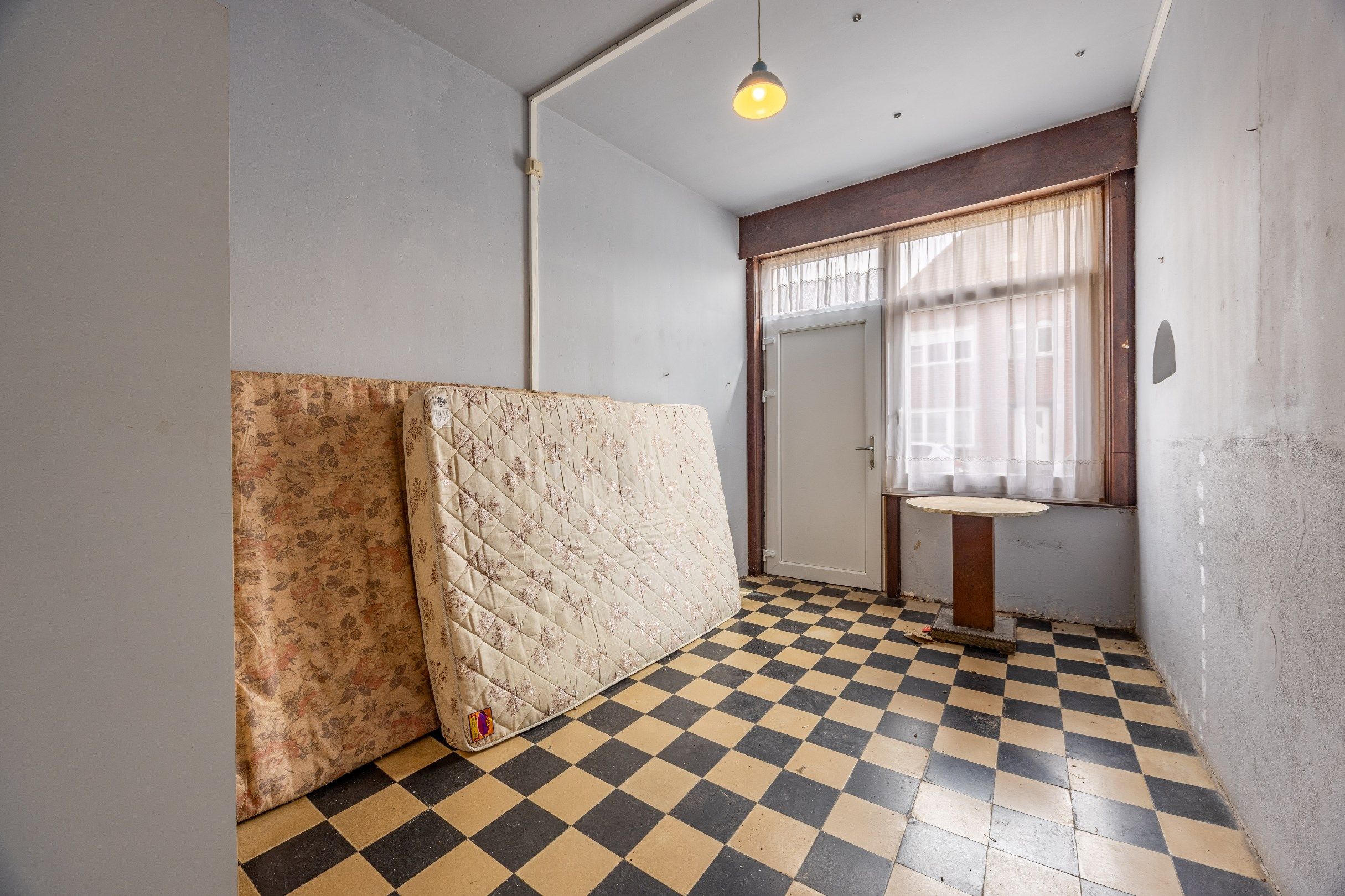 TE RENOVEREN WONING MET TUIN EN GARAGE foto 19
