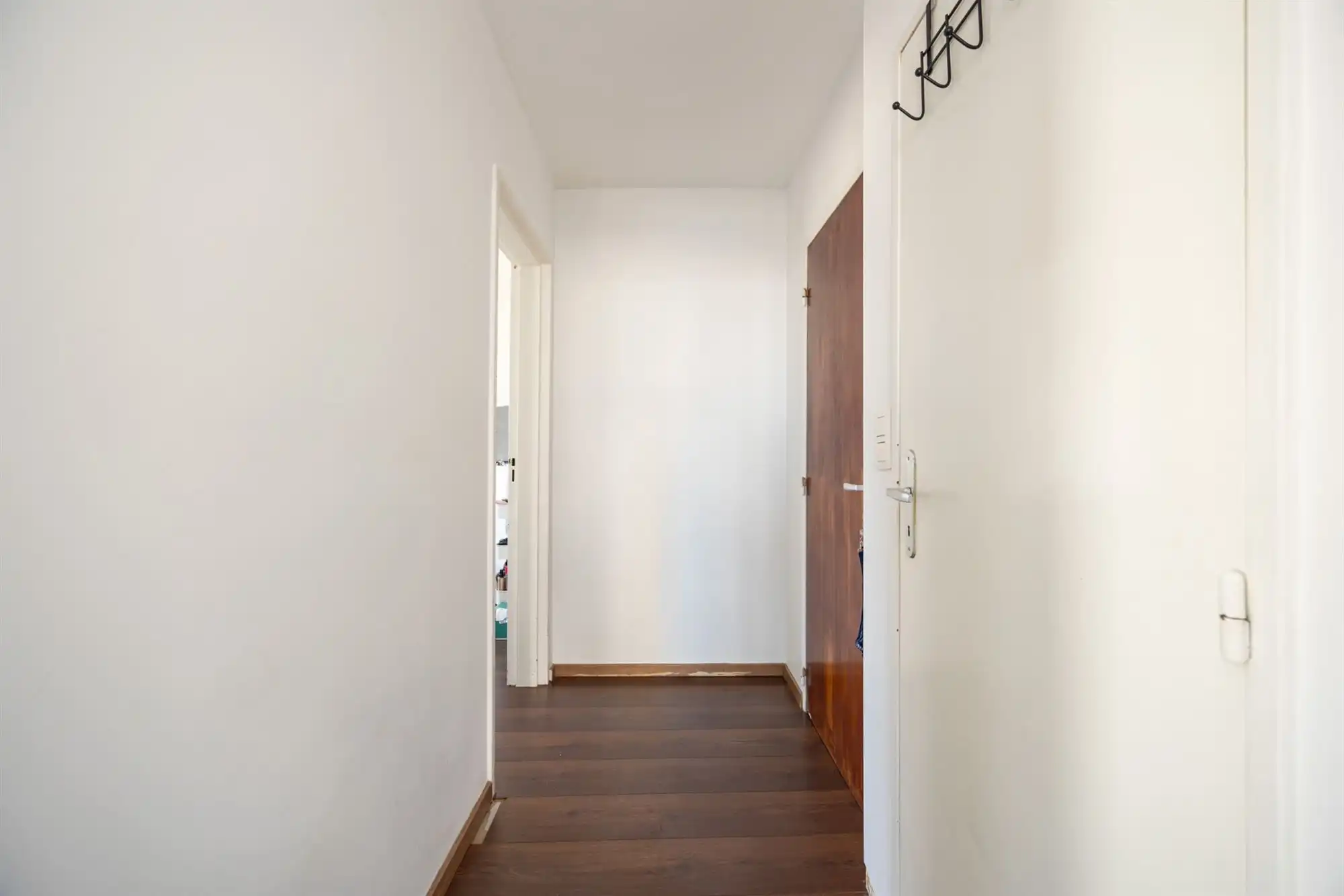 Lichtrijk hoekappartement met 1 slaapkamer foto 9