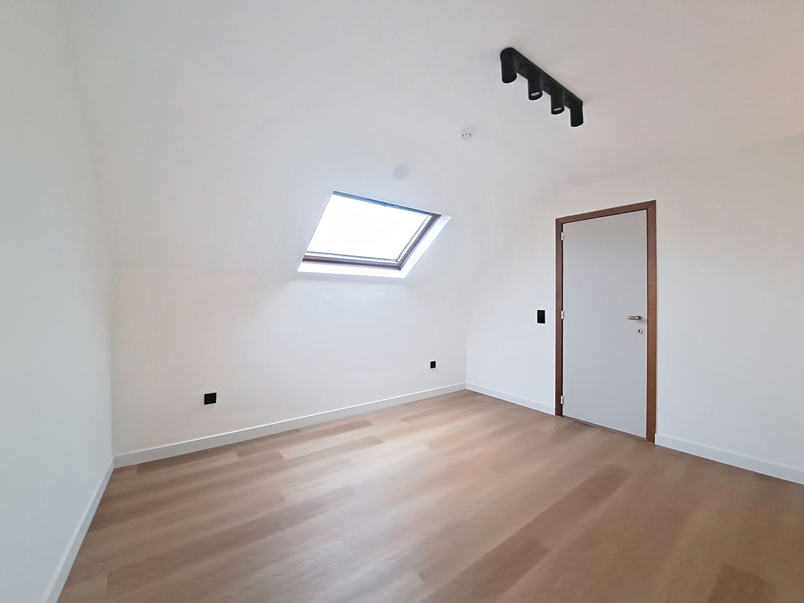 Appartement te huur foto 7