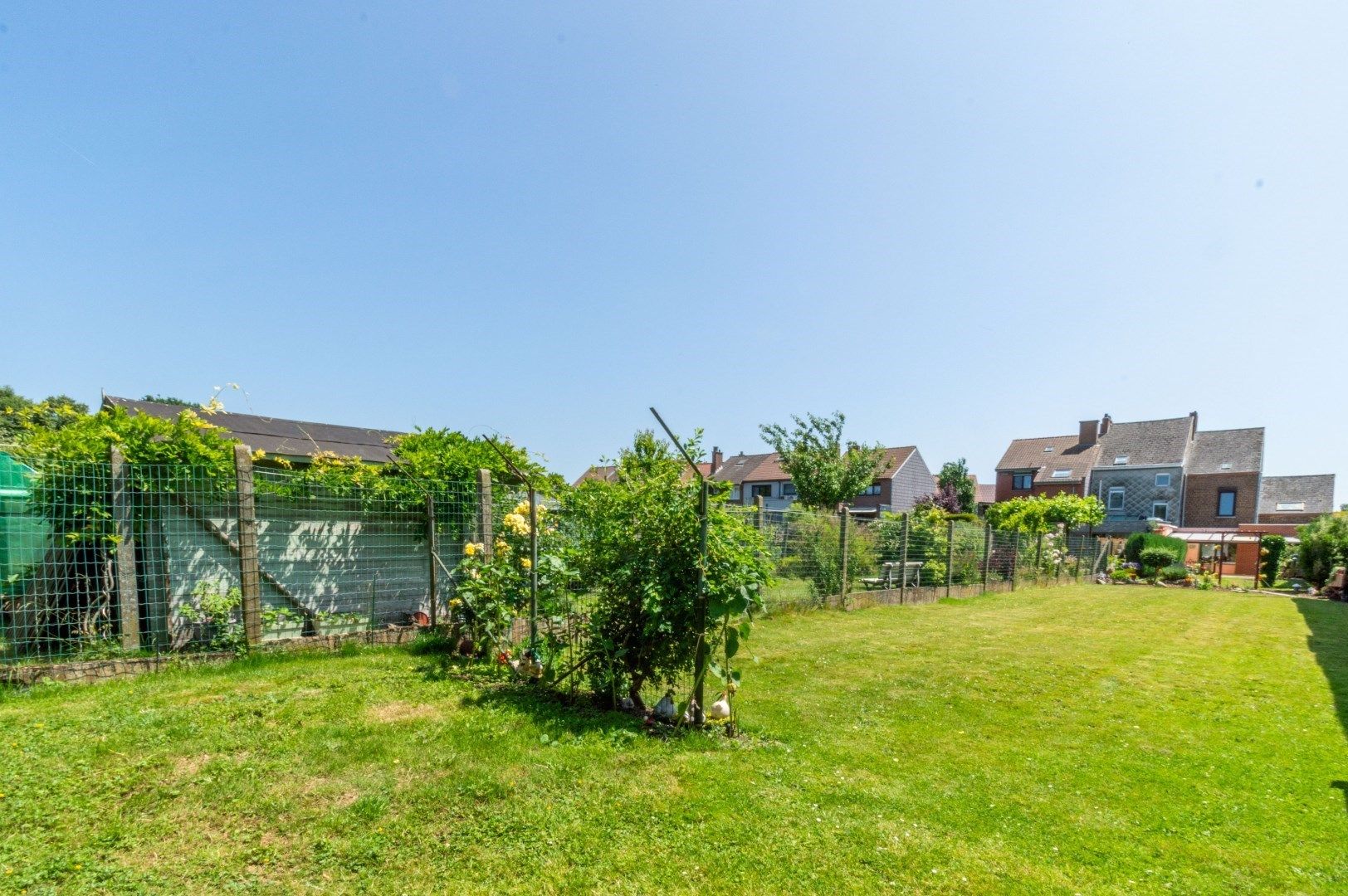 Fijn onderhouden woning met 2 slaapkamers, garage + tuin! foto 12