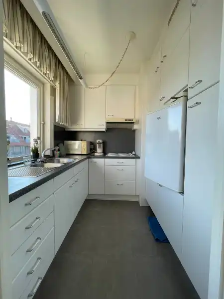 Zonnige studio centraal gelegen te Knokke (tussen Dumortierlaan en Zoutelaan) foto 6