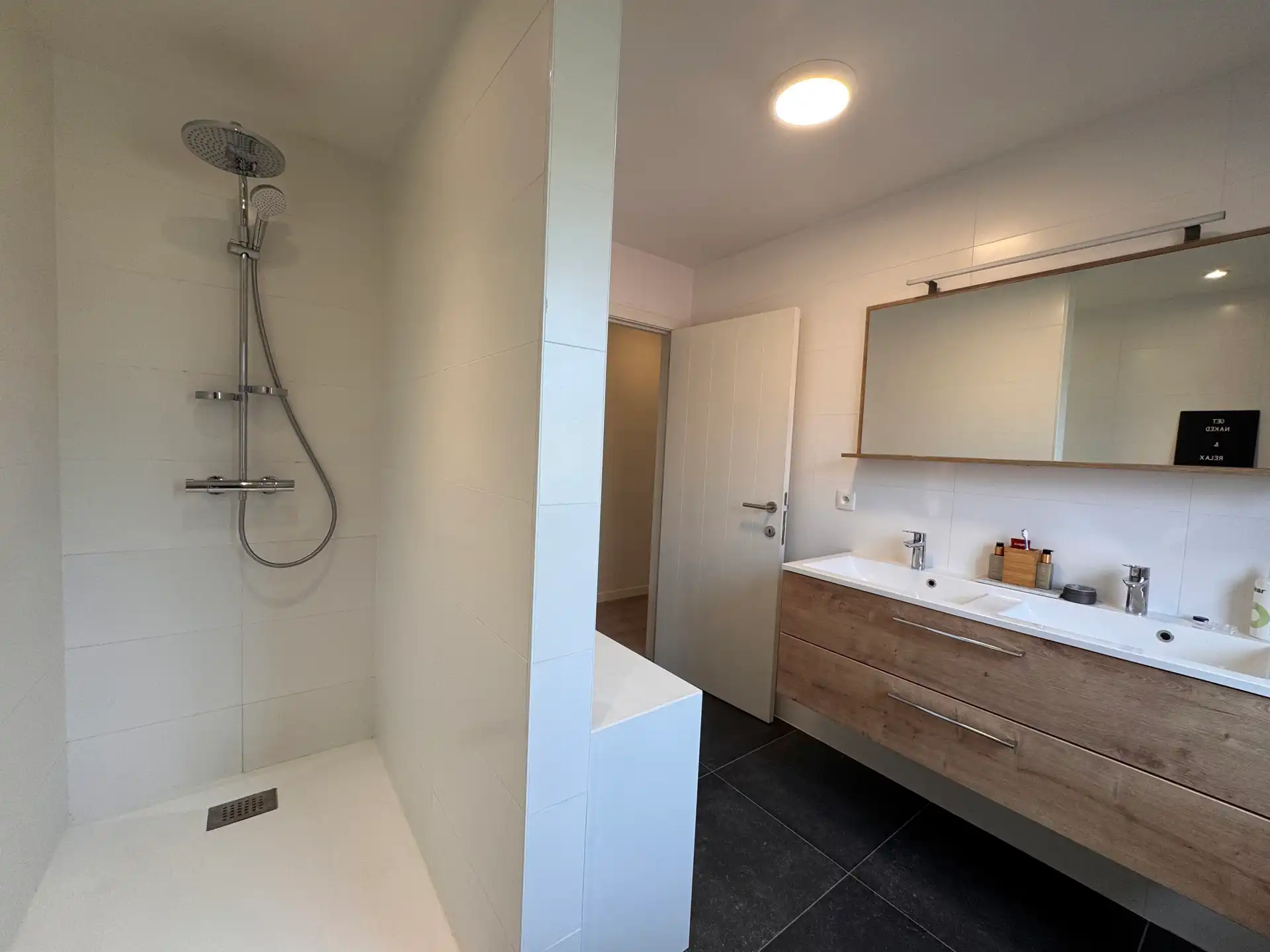 Moderne woning met 3 slaapkamers  foto 10