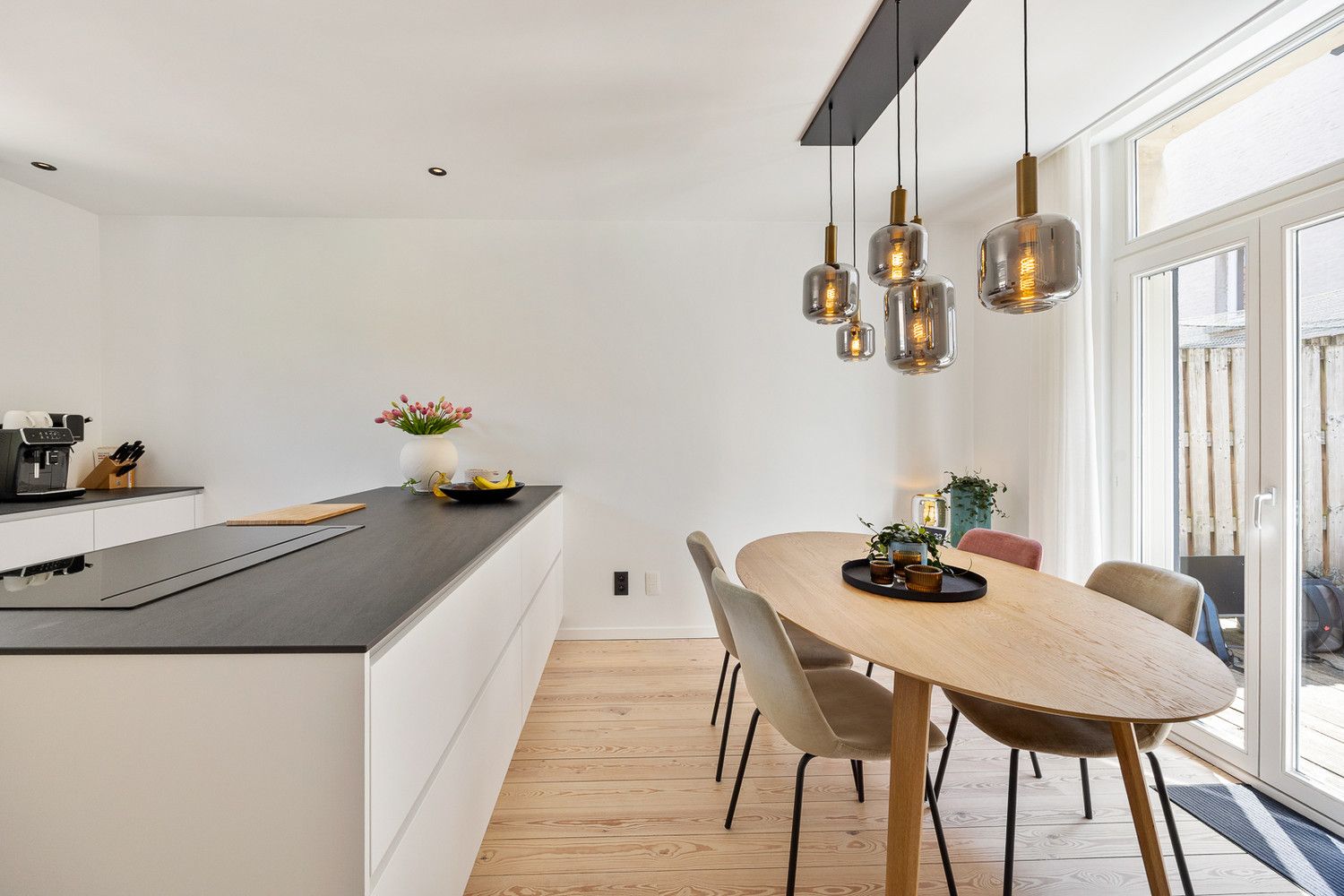 Instapklare en energiezuinige (EPC B!) triplex met zalig zonneterras in een autoluw woonerf nabij Park Spoor Noord te Antwerpen foto 17