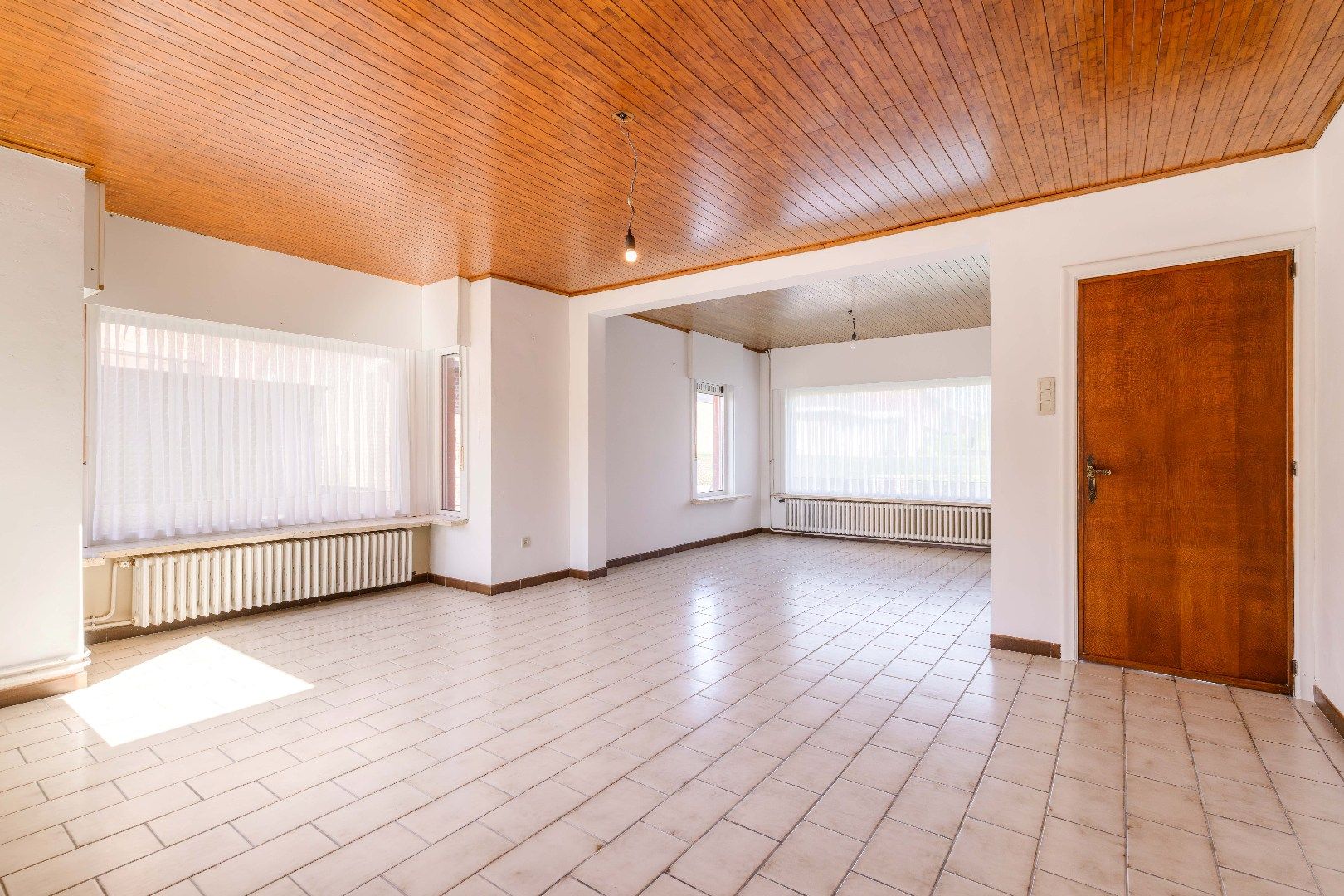 CHARMANTE ALLEENSTAANDE WONING MET 3 SLPKS | GARAGE & TUIN  foto 5