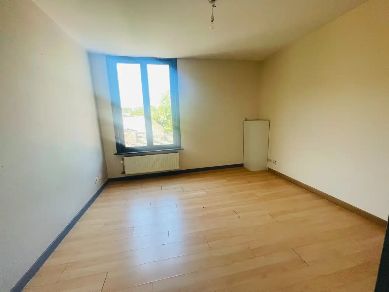 Assebroek, leuk ENERGIEZUINIG gezellig &nbsp;instapklaar woonhuis met 3 SLAAPKAMERS en tuintje foto 7