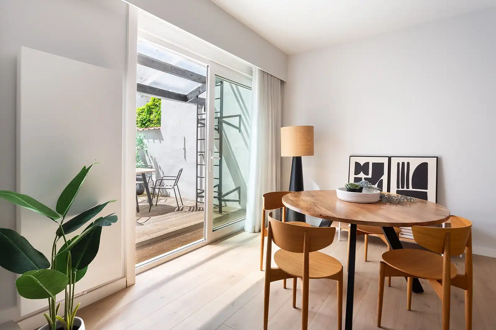 Gemeubeld appartement met terras in het hartje van Antwerpen foto 18