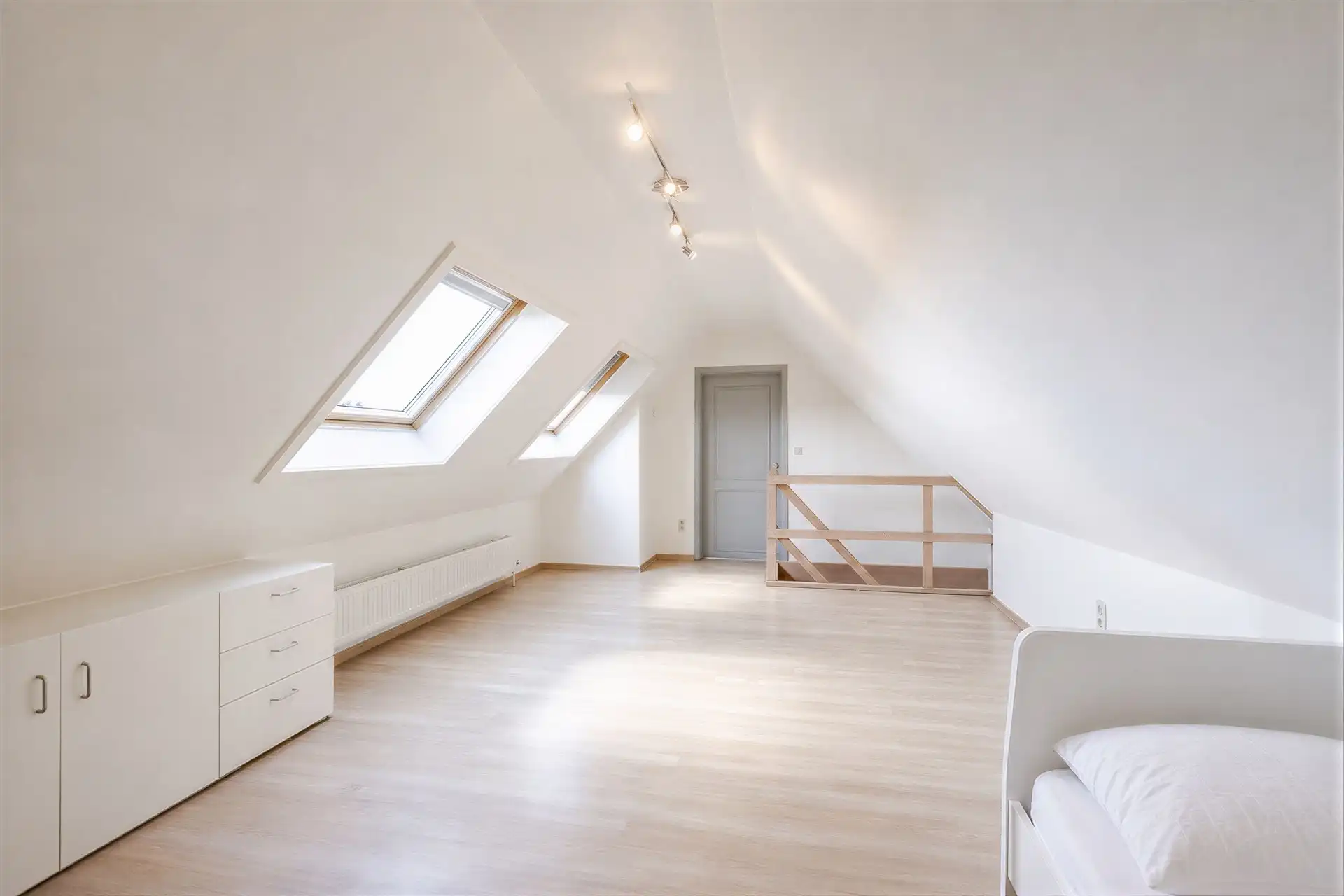 Luxueus en lichtrijk duplexappartement met terras van 27 m² foto 21