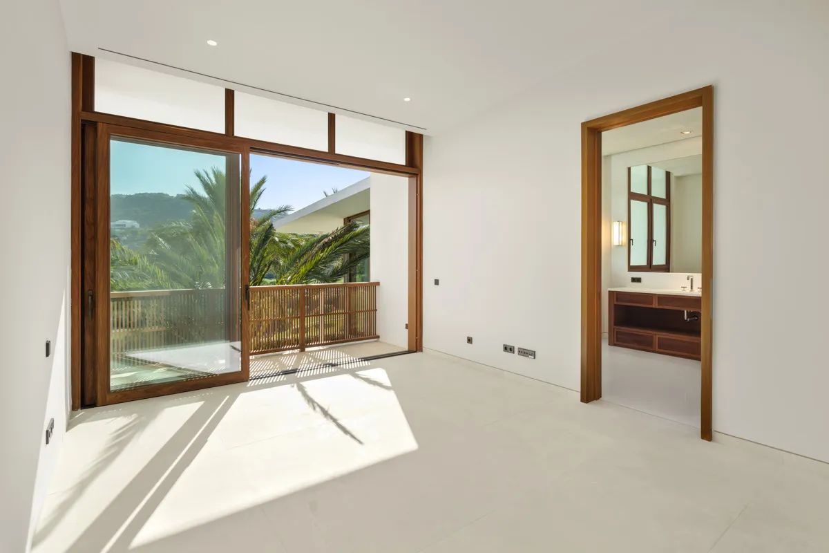 Luxe geherdefinieerd: uitzonderlijke villa in een prestigieus golf resort foto 11