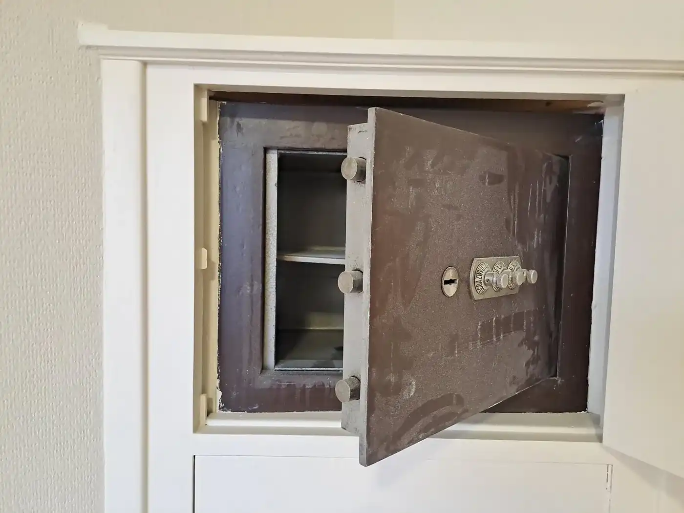 Verrassend ruime en charmante woning met grote inpandige garage! foto 33