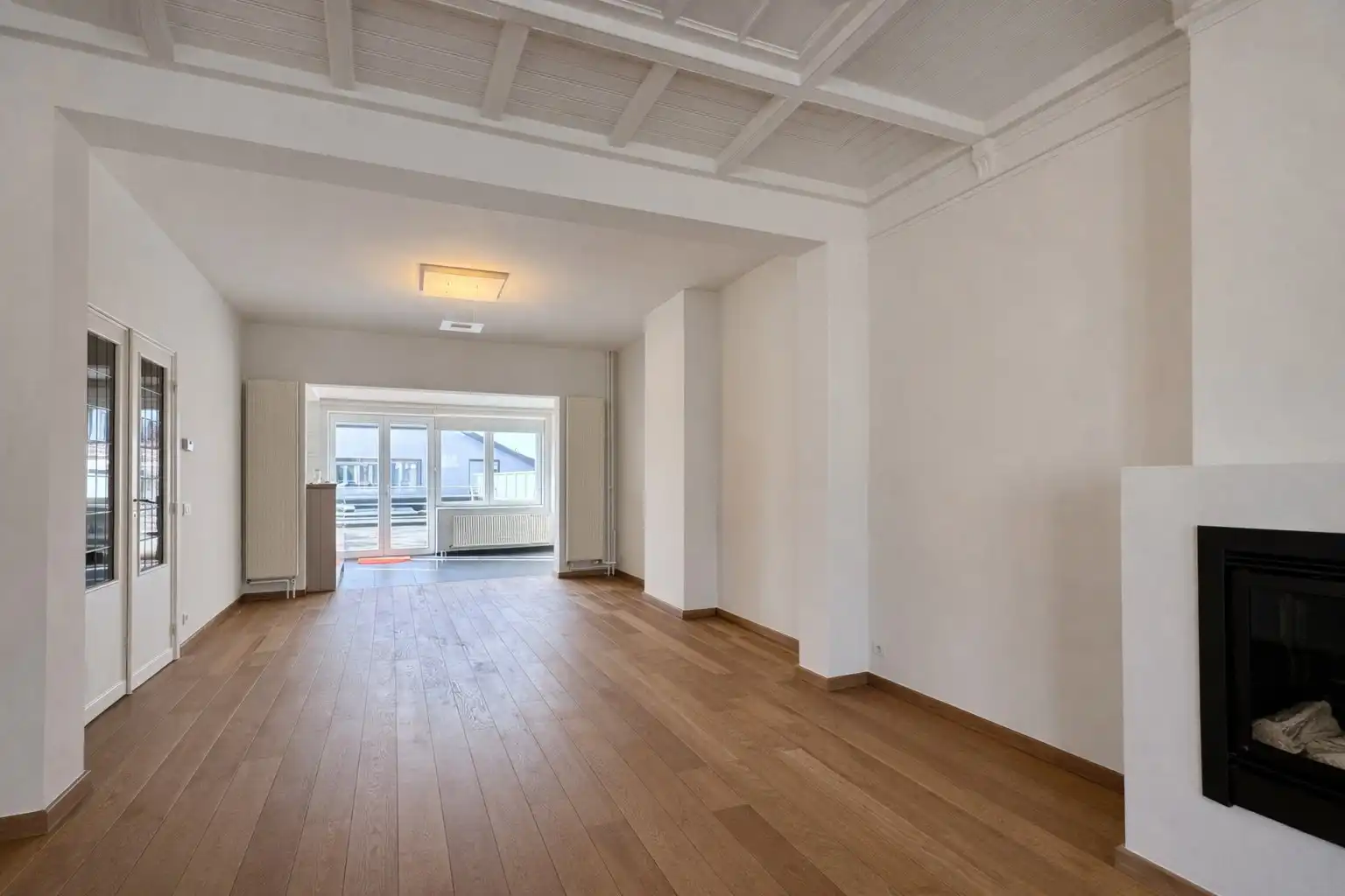 Ruime triplex met 3 slaapkamers in centrum Heist foto 4