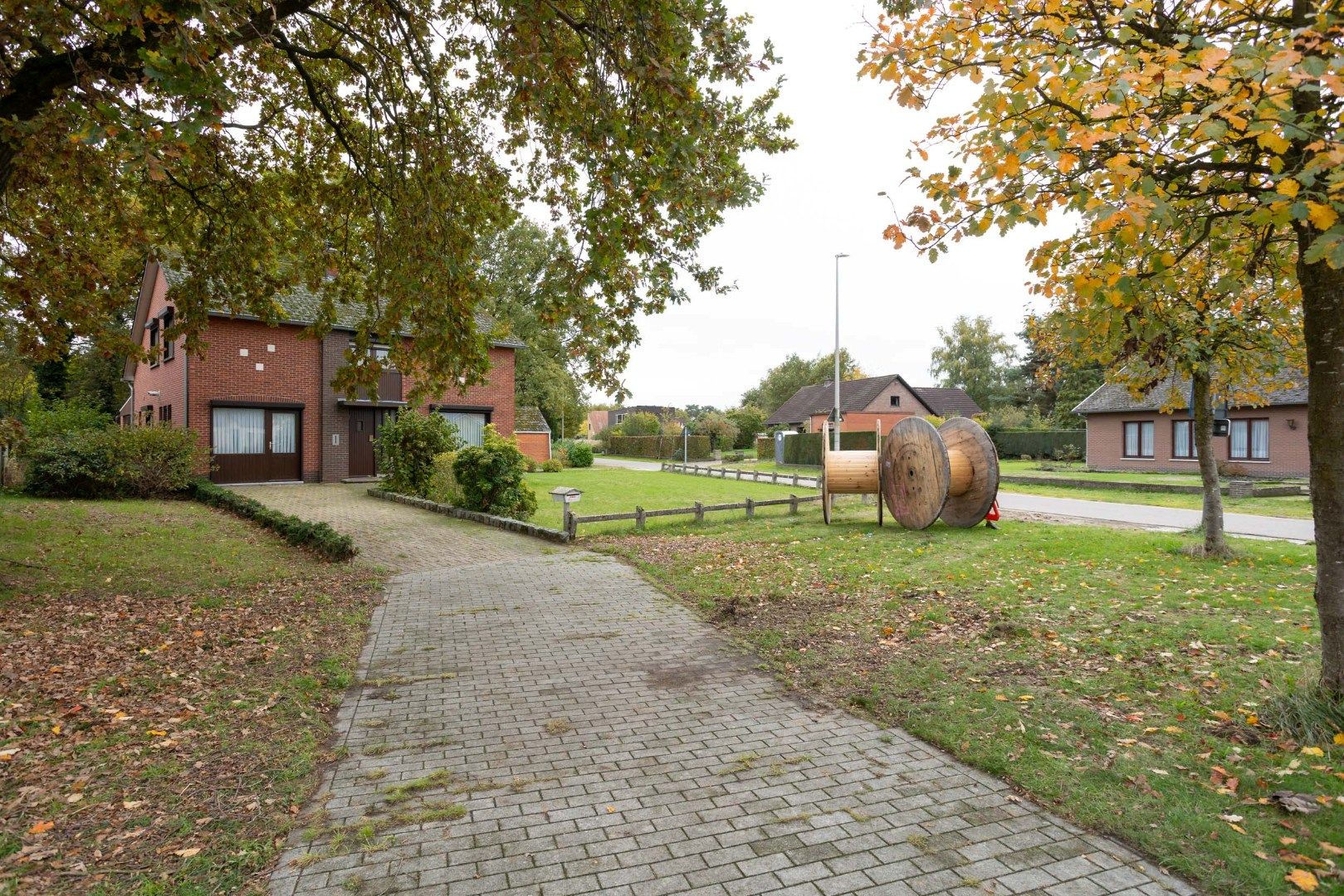 Woning met potentiële bouwgrond (open bebouwing) te koop! foto 3