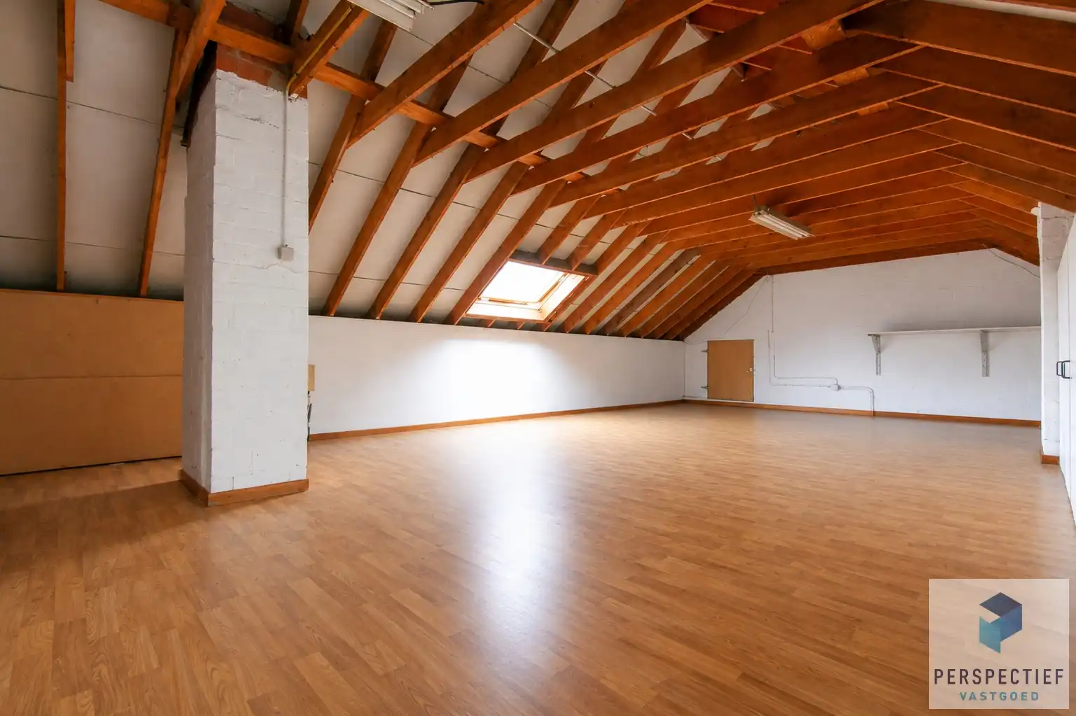 Rustig gelegen gelijkvloerse woning met royale woonoppervlakte foto 18