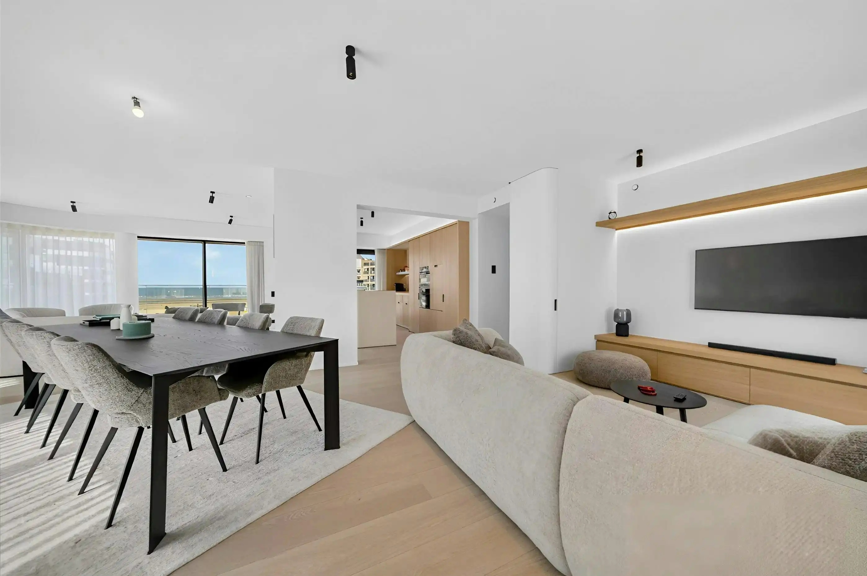 Luxe appartement te koop in de Heldentoren te Knokke-Heist foto 10