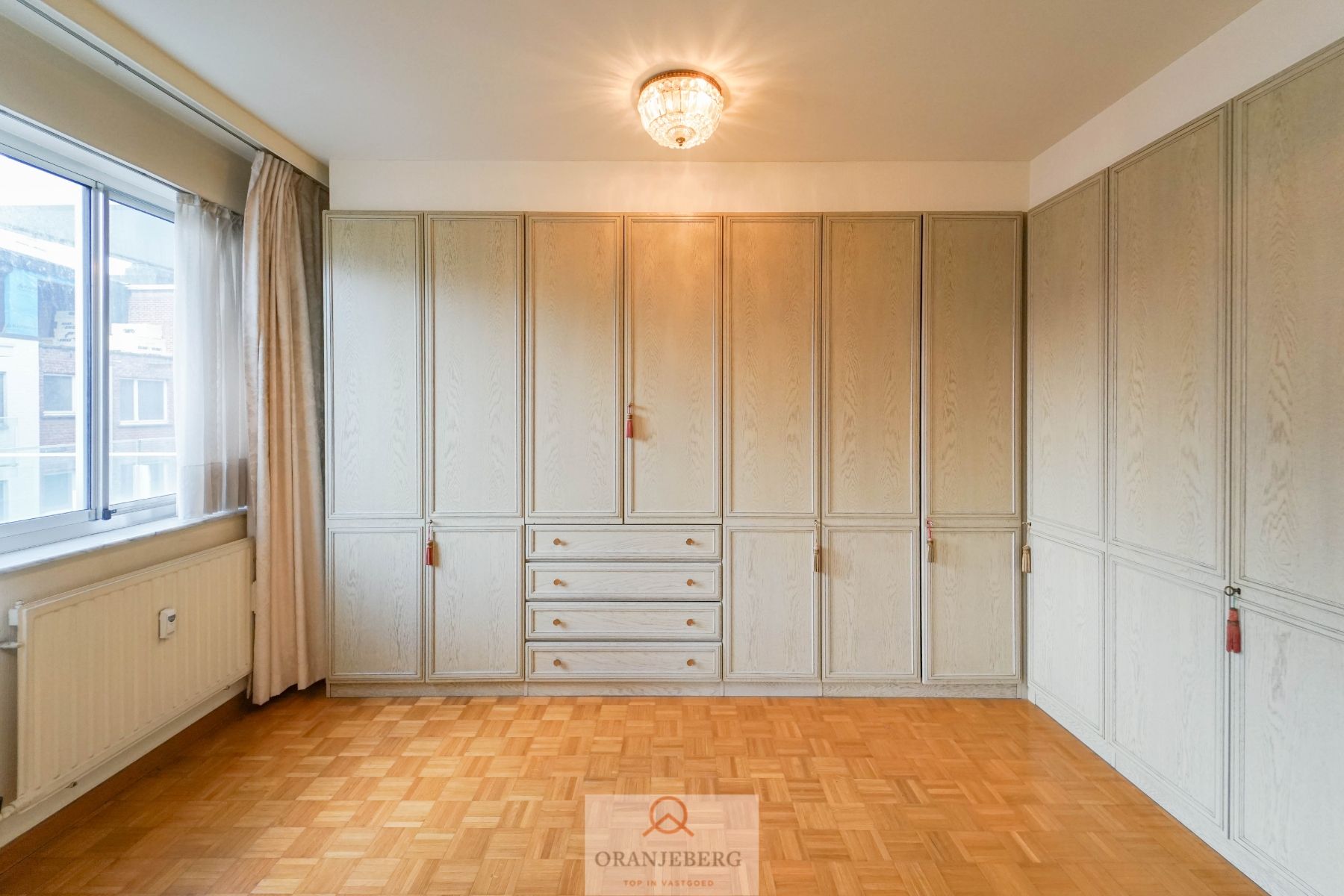 Ruim 2-slaapkamer appartement  (122 m²) vlakbij het Zuidpark! foto 13