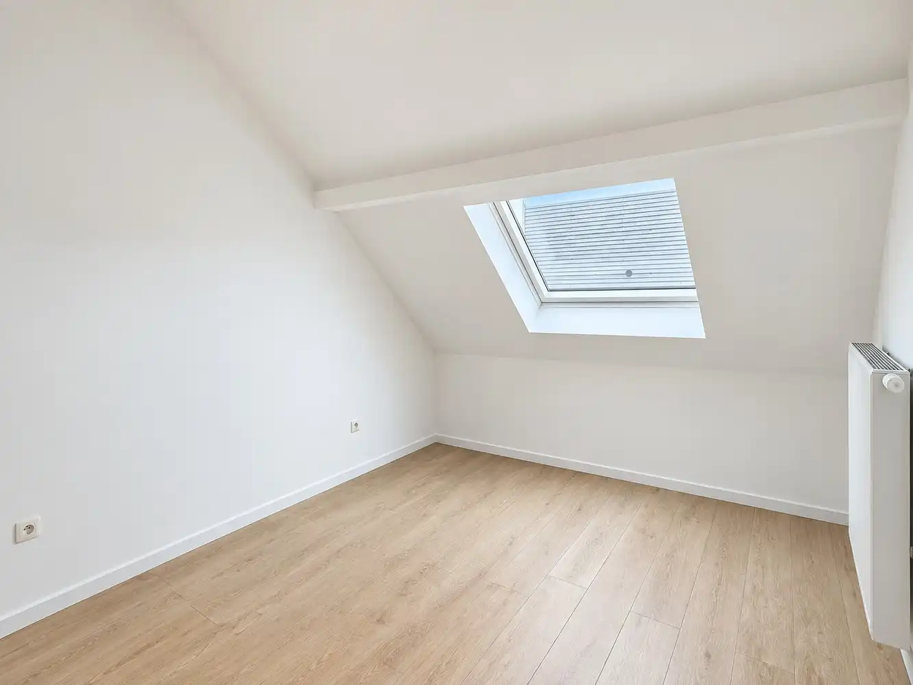 Vernieuwbouwwoning met 3 slaapkamers en koer foto 14