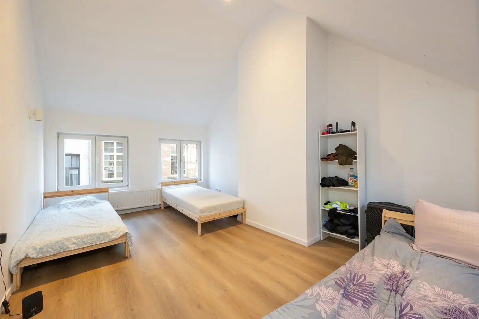 Gerenoveerde woning met 4 kamers aan UA foto 13