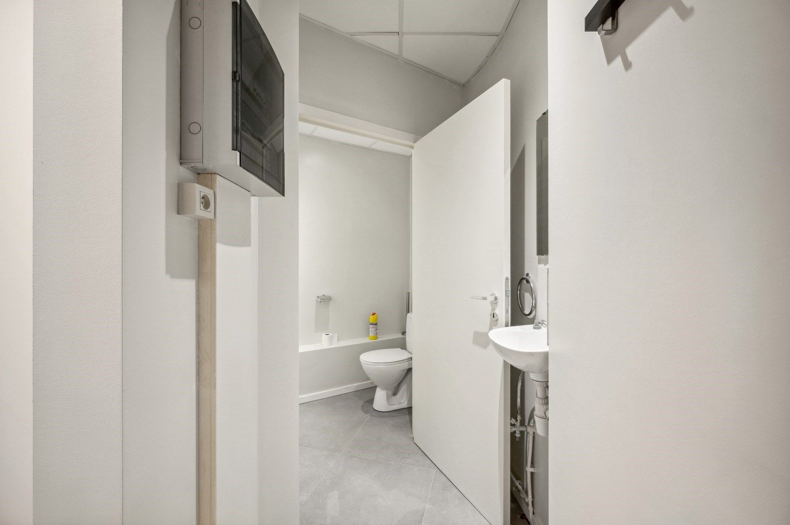 Recent gerenoveerde woning in het centrum van Tienen foto 9