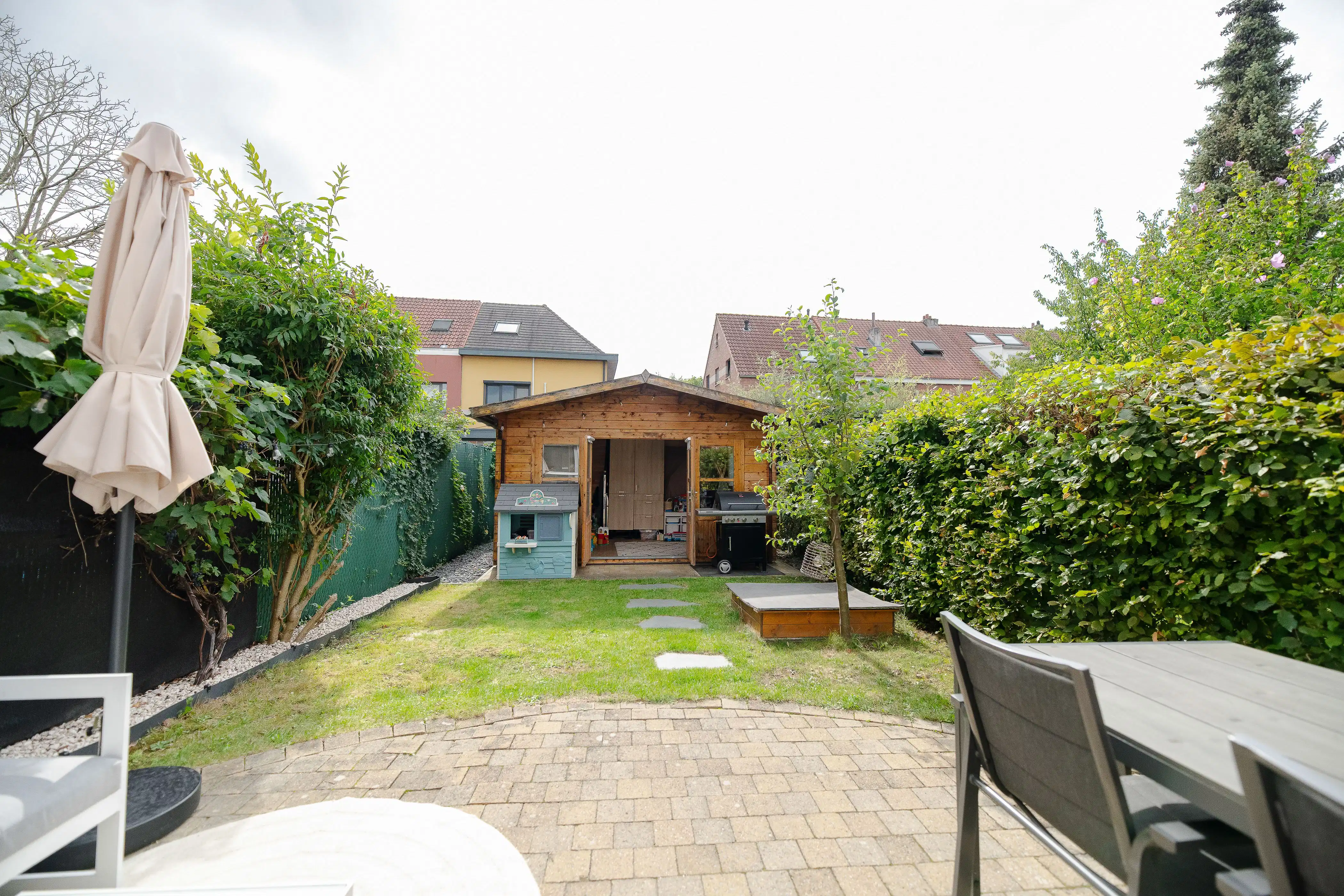 Instapklare gezinswoning met zonnige ZW tuin foto 8