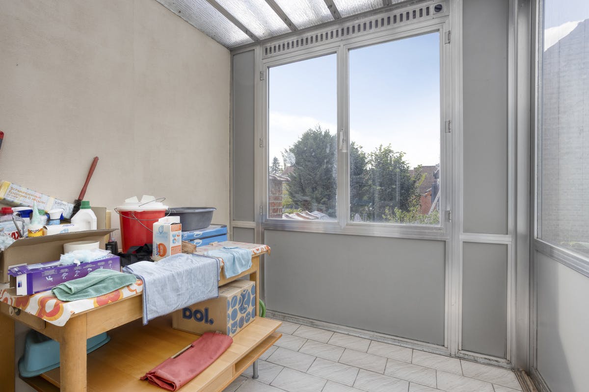 Op te frissen woning met tuin en garage in Strombeek-Bever foto 8