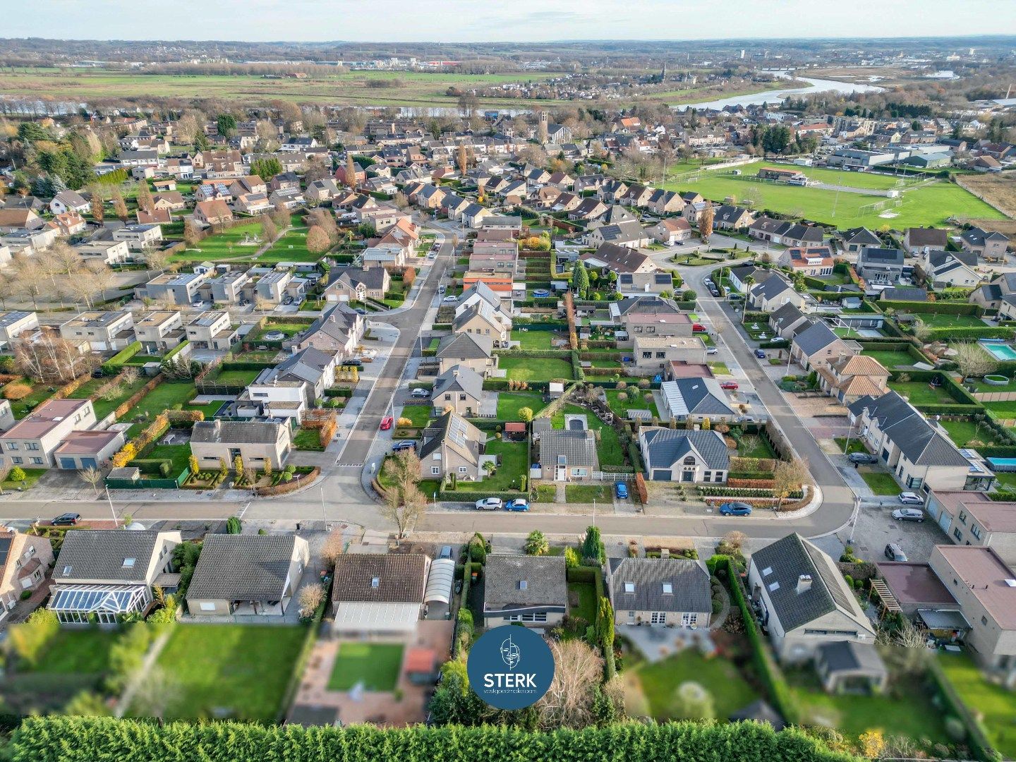 INSTAPKLARE GEZINSWONING OP EEN KINDVRIENDELIJKE LOCATIE TE SMEERMAAS !  foto 26