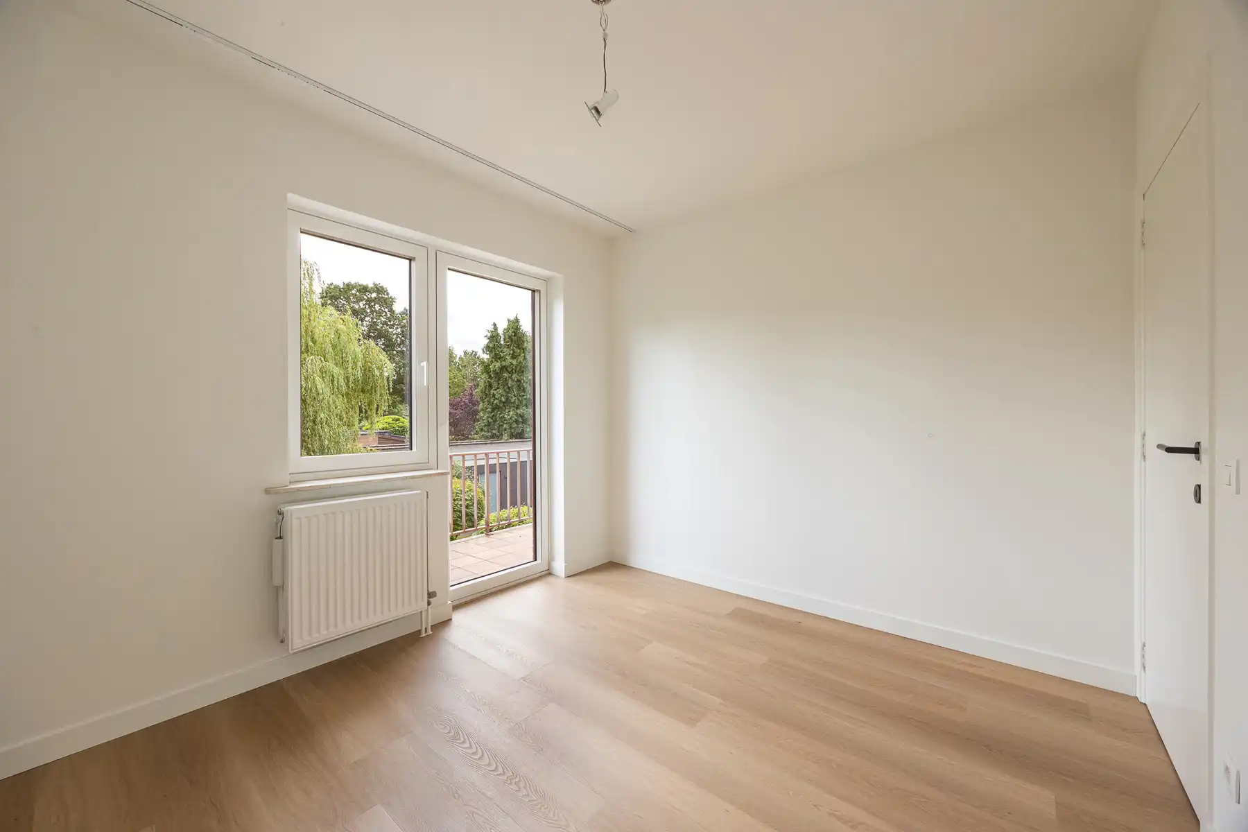 Gezellig 2slp-appartement aan de vaart in Schoten foto 9