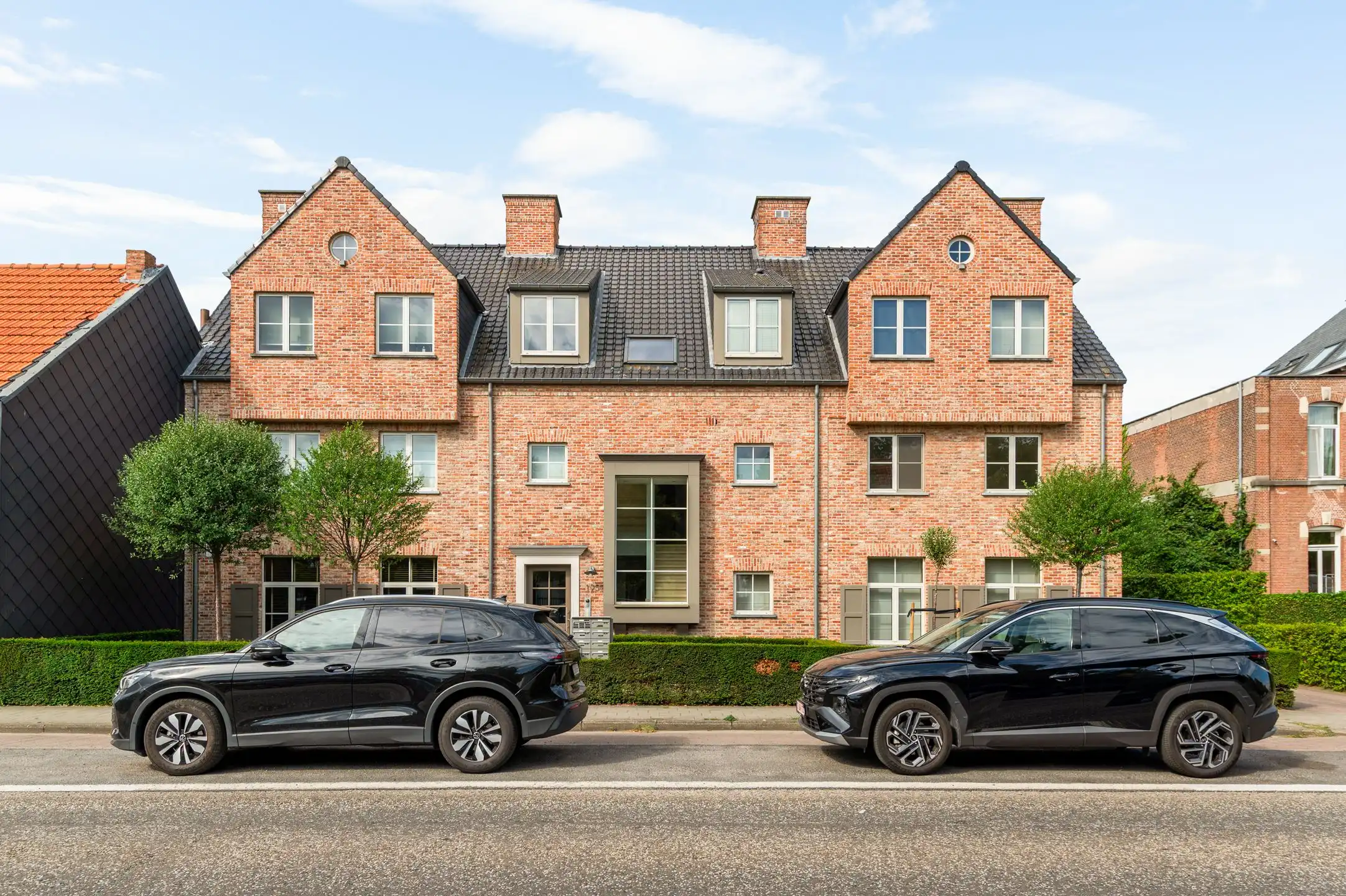 Ruim en energiezuinig wonen met zicht op groen in Ekeren! foto {{pictureIndex}}
