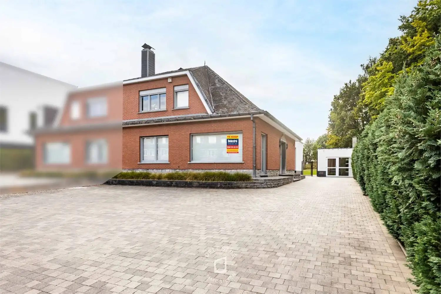 ** IN OPTIE **&nbsp;GERENOVEERDE WONING MET 6 SLPK. EN TUIN foto 5