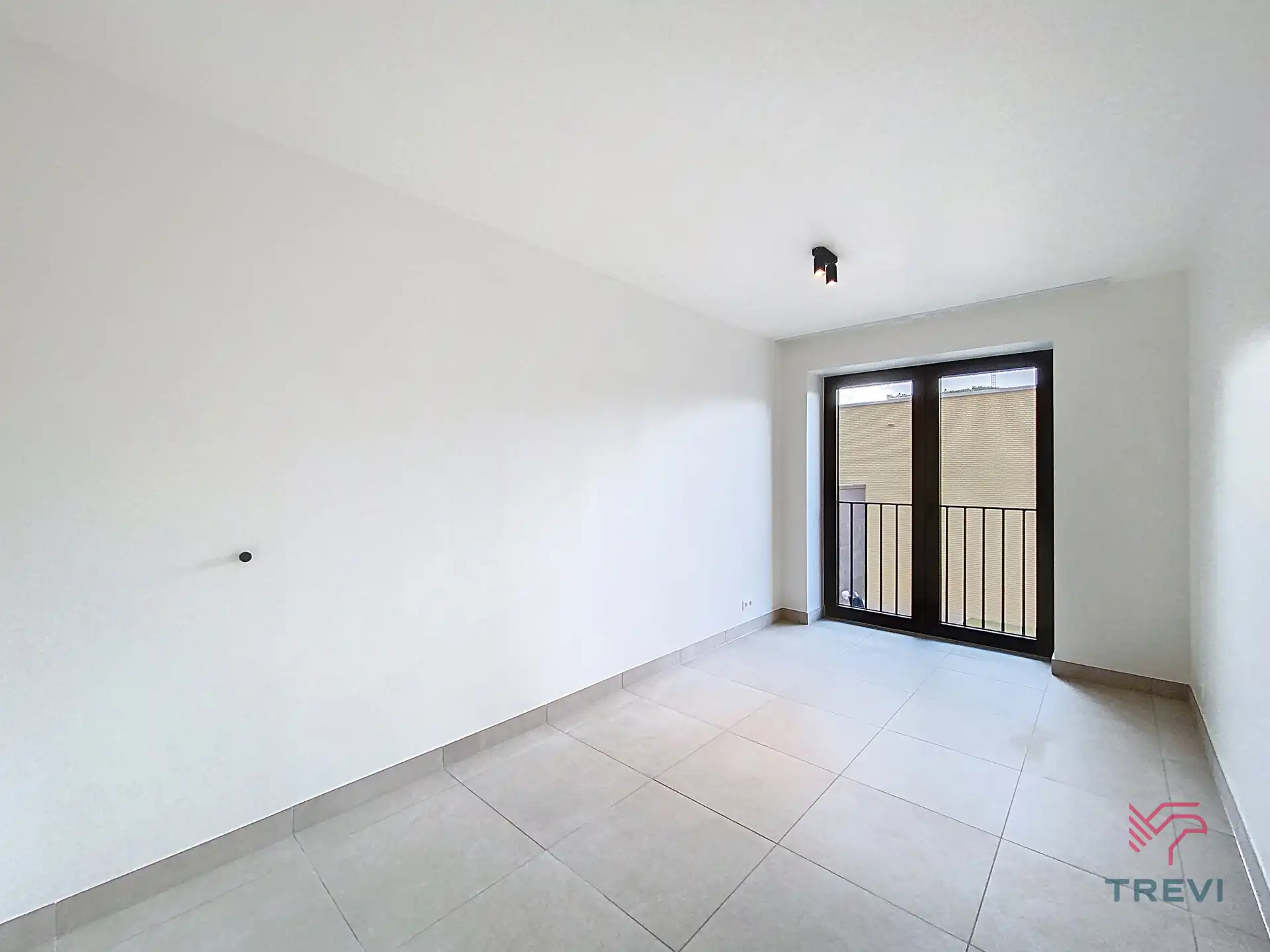 Nieuwe duplex met 4 kamers en ruime kamers foto 7