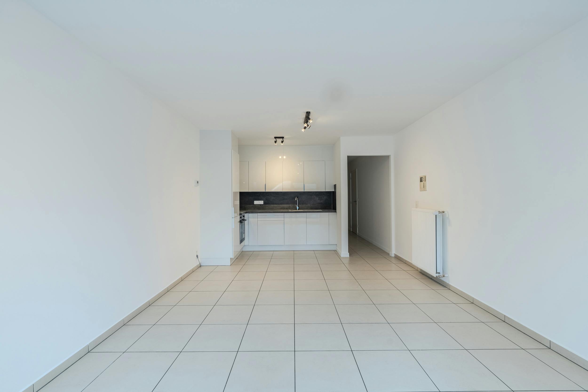 Gelijkvloers 2-slaapkamerappartement met terras te Oostende foto 4