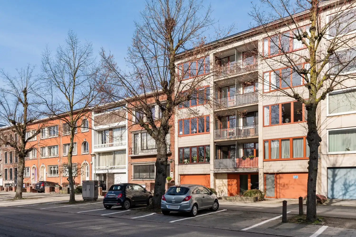 Op te frissen Appartement met 2 slaapkamers in rustige buurt. foto 14