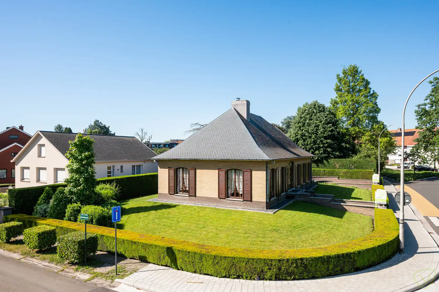 Prachtige en residentieel gelegen villa te Eeklo. foto 26